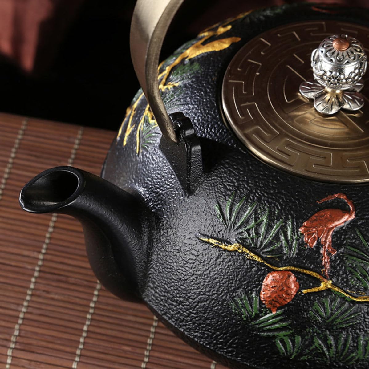 Théière en Fonte Rétro avec Infuseur, Bouilloire en Fer Noir sans Revêtement, Solide Infusion de Thé pour Usage Domestique