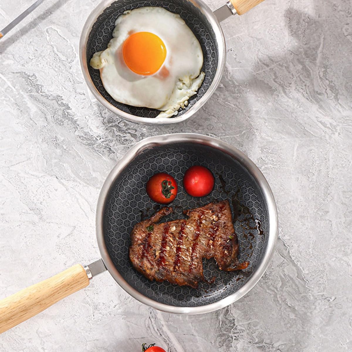 ULTECHNOVO Padella a Nido D'ape Antiaderente in Acciaio Inox 316 da 16 Cm, Padella da Cucina per Uova e Bistecche con Fondo Piatto e Impugnatura Ergonomica, Adatta a Tutti i Fornelli e