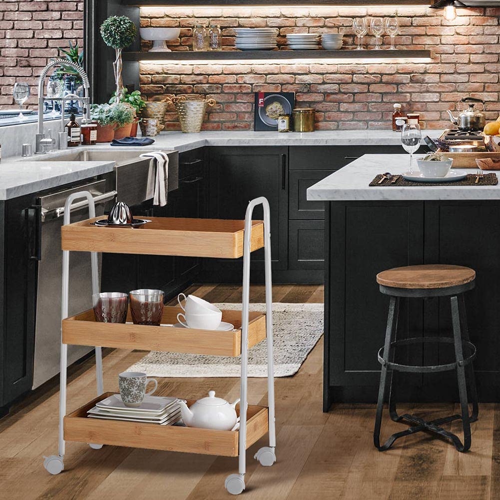 BAKAJI Carrello Trolley Cucina in Metallo con 3 Ripiani in legno e 4 Ruote girevoli a 360 Gradi con Freno Trolley Salvaspazio Arredamento Casa Cucina Dimensione 49 x 70 x 28 cm Design Moderno (Bianco)