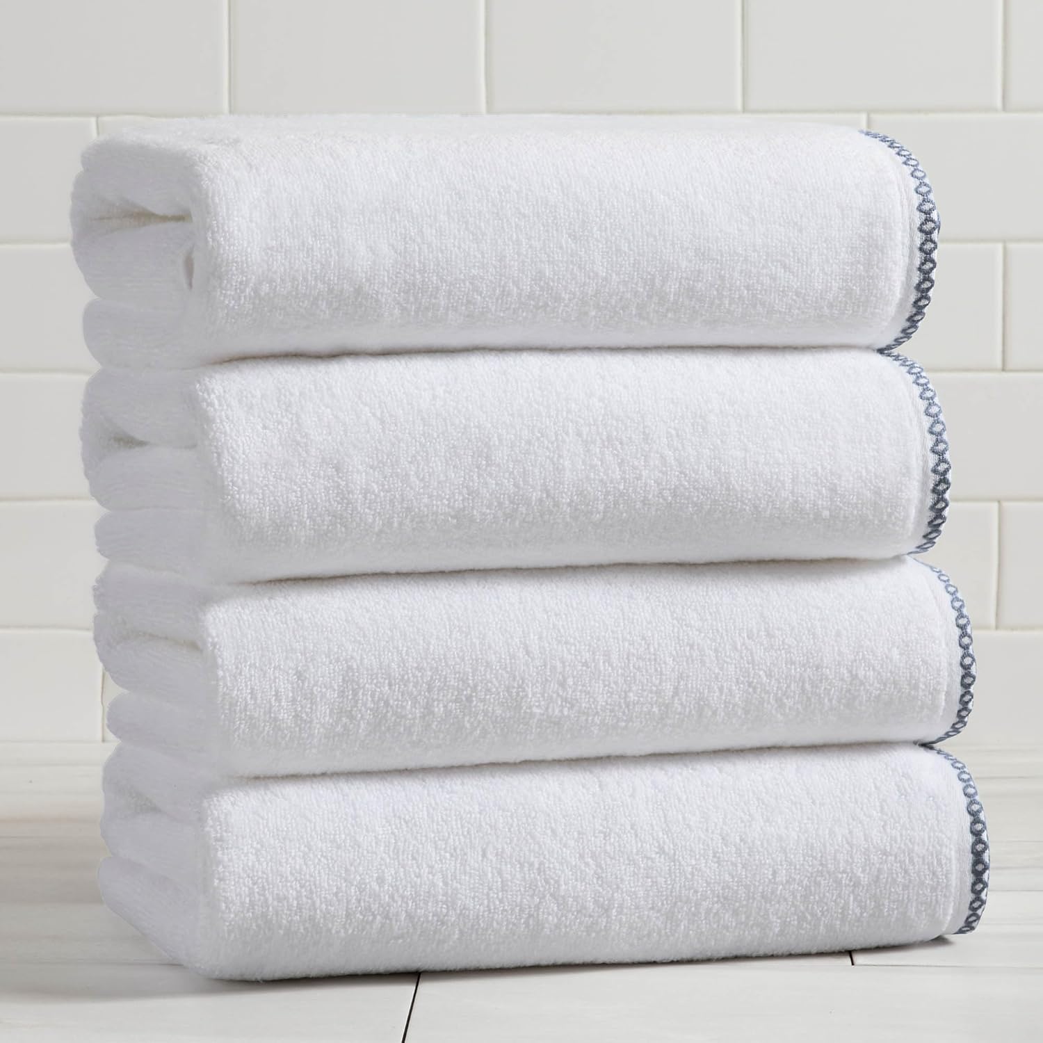 Great Bay Home Blue/White Bath Towel Set - Ultra-Soft Cotton, Boho-Chic Border Design - 4 Bath Towels (54" x 30") - Absorbent, Quick-Dry, Lightweight Bathroom Towels