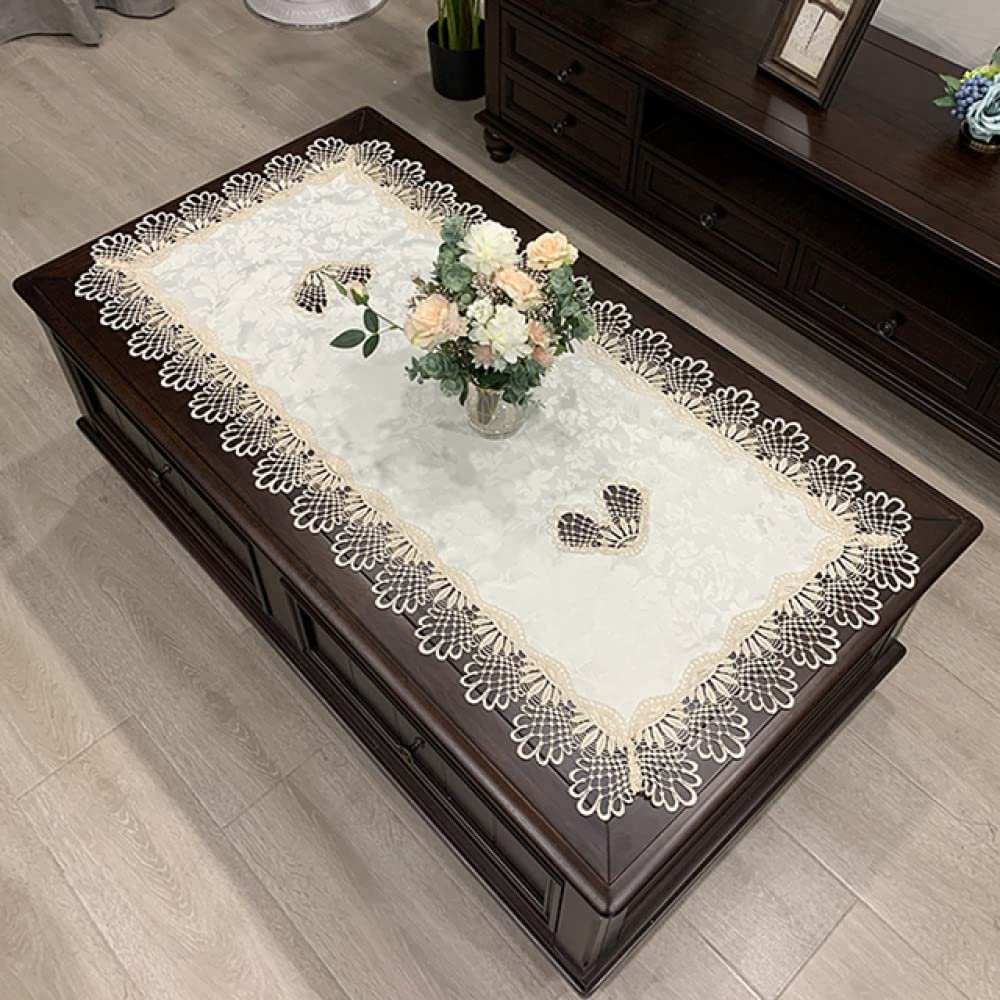 Nappe de table basse brodée pour des moments de thé chaleureux en salon