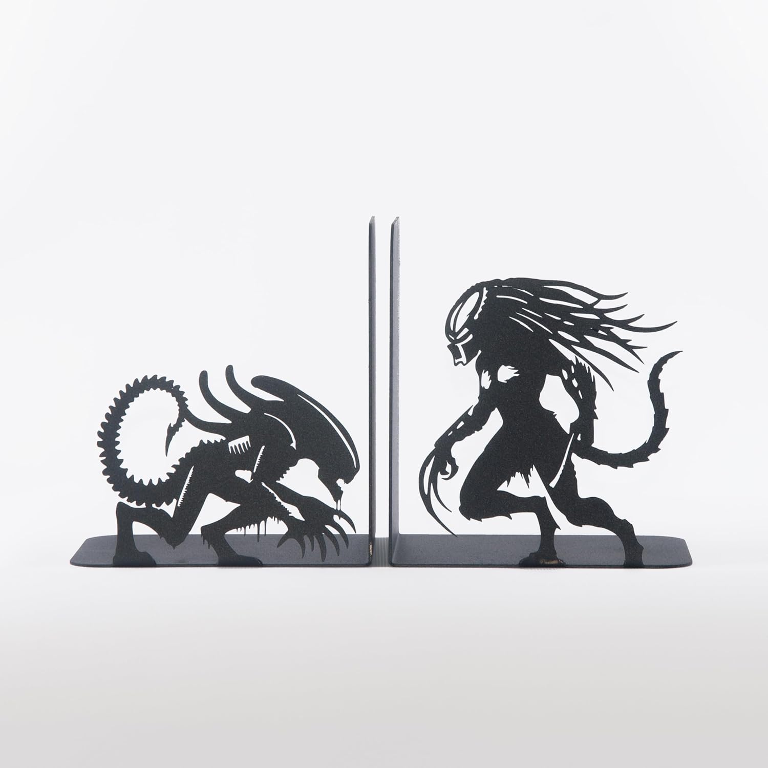 Alien and Predator Book End, Alien Silhouette Bookends, Predator Figured Magazine Holders, Gift for Kids, Prometheus Space Themed Bookend for DVD 's Decorative Book Organizer