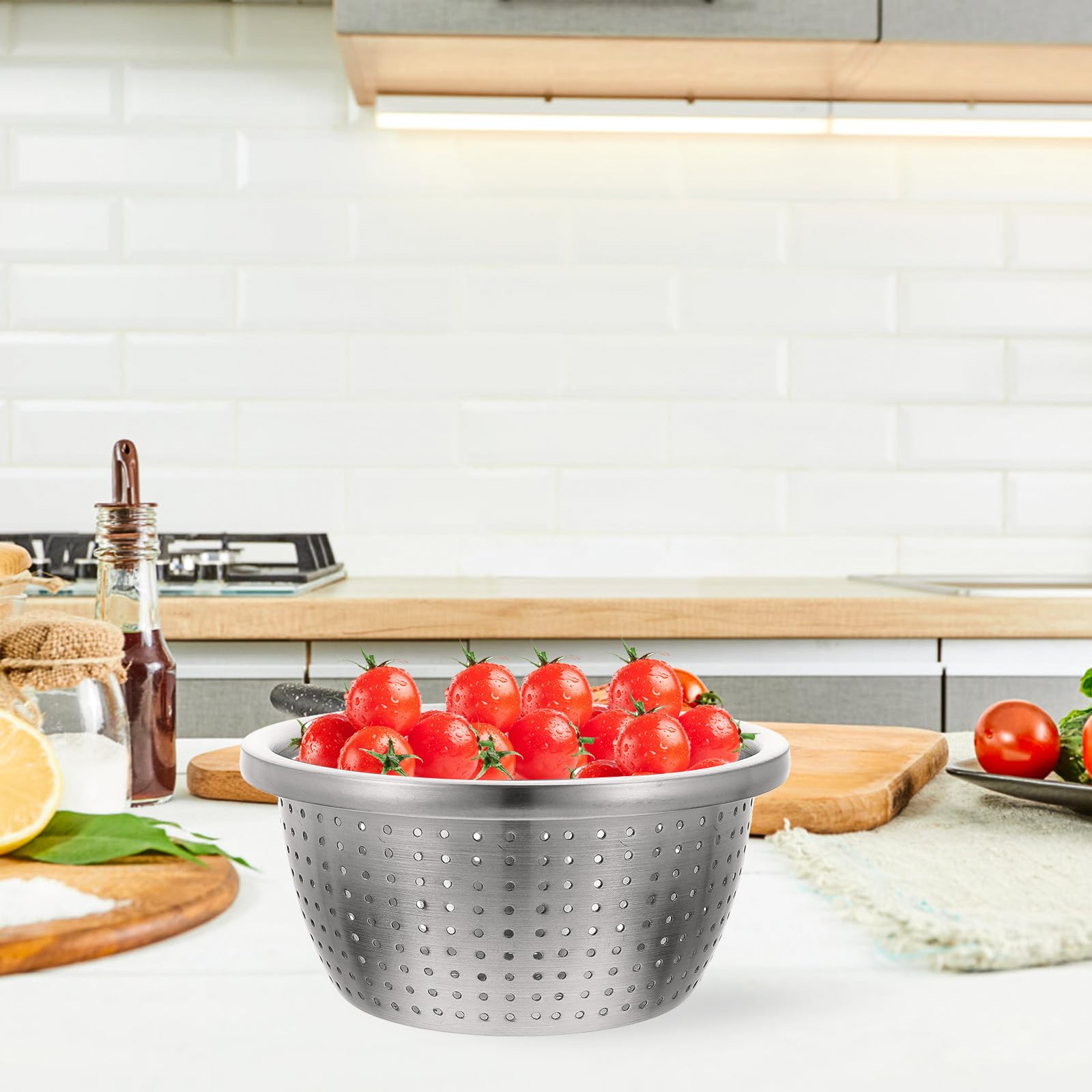 Colador Multifunción para Lavar Arroz y Frutas 18Cm Acero Inoxidable 304 Resistente Orificio de Drenaje Práctico para Cocina Hogar y Restaurante