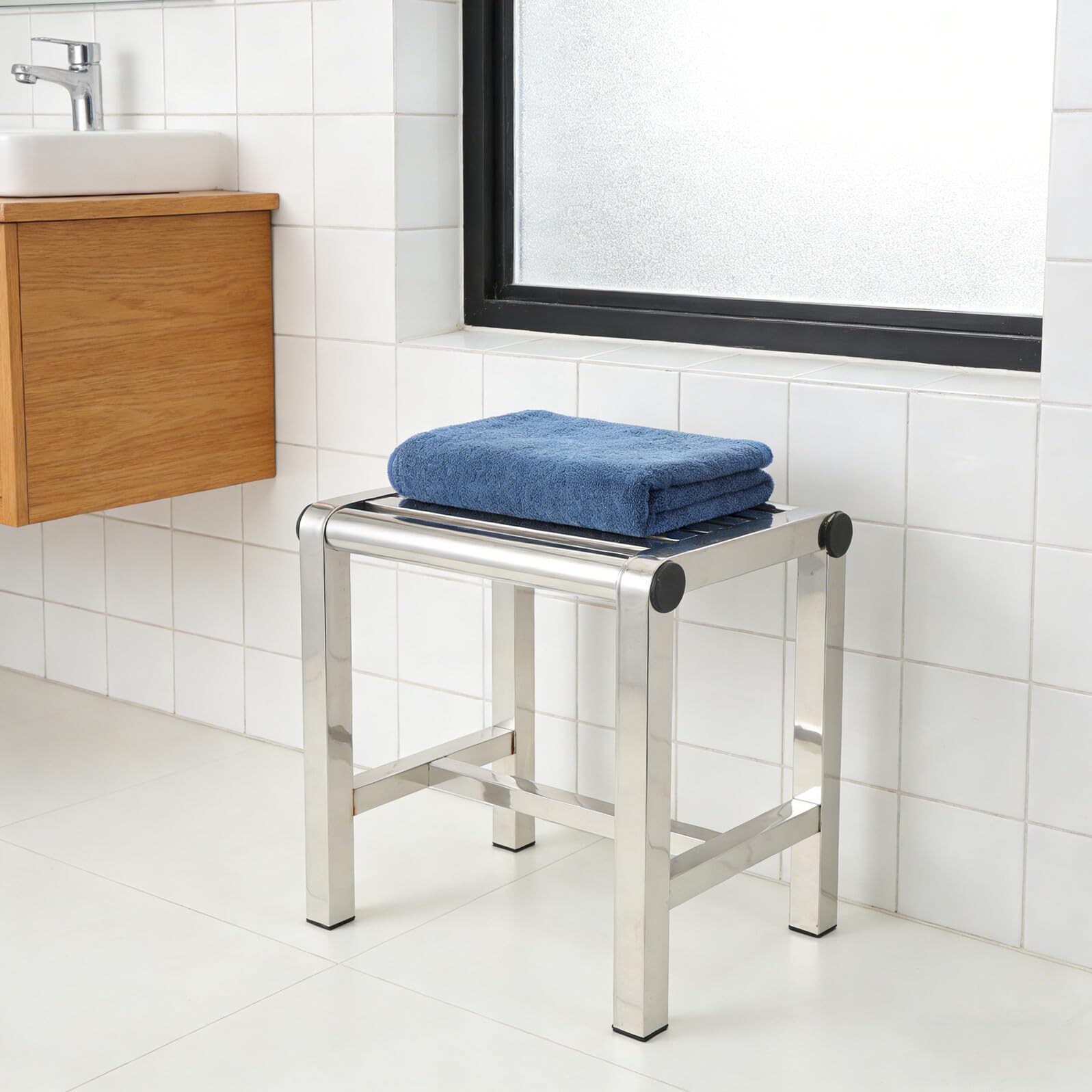 IMIKEYA Sgabello da bagno in acciaio inox e antiscivolo, panca compatta per doccia e cucina, sedile resistente 31 x 20 x 30 cm, adatto per casa, hotel e camera da letto