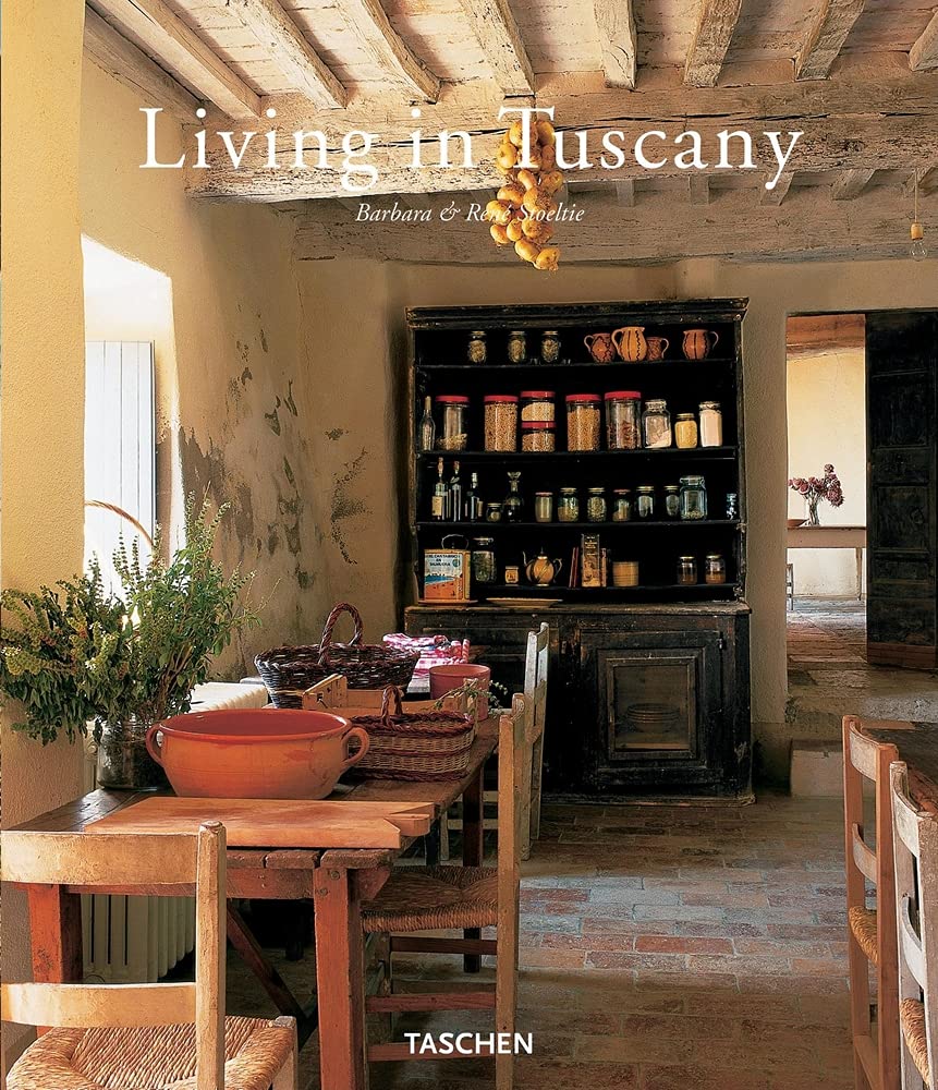 LIVING IN TUSCANY