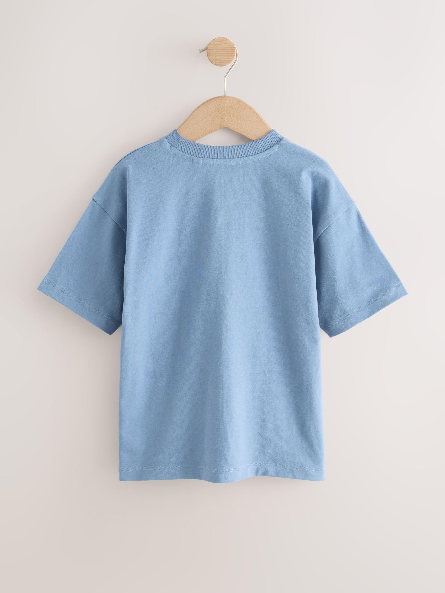 NEXT Ragazzo Confezione da 4 T-Shirt con Cervo Ricamato | Bambino, Standard, Pull On, 100% cotone, Lavabile in lavatrice