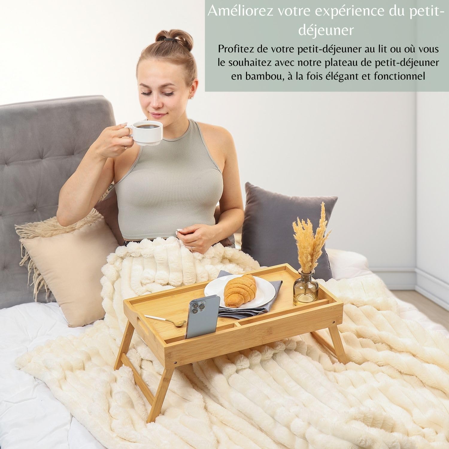 Daniks Plateau de Lit en Bois avec Pieds Pliables et Support pour Téléphone et Tablette, Table de Petit-Déjeuner pour Ordinateur Portable, Apéritif, Collations et Canapé