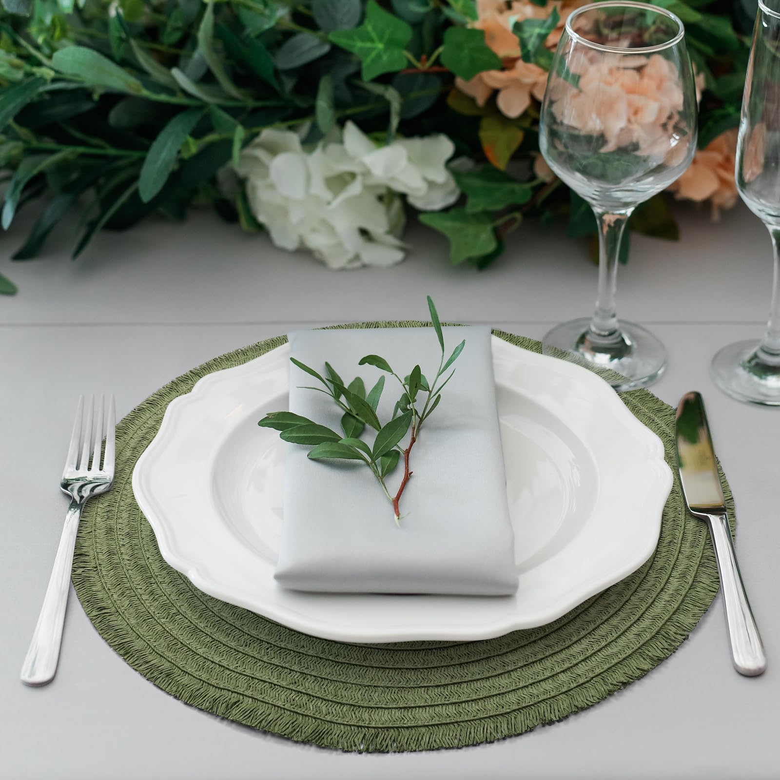 comfoyar Round Braided Placemats Set of 6, 38cm Non-Slip Paper Woven Place Mats with Short Tassel - Image 2
