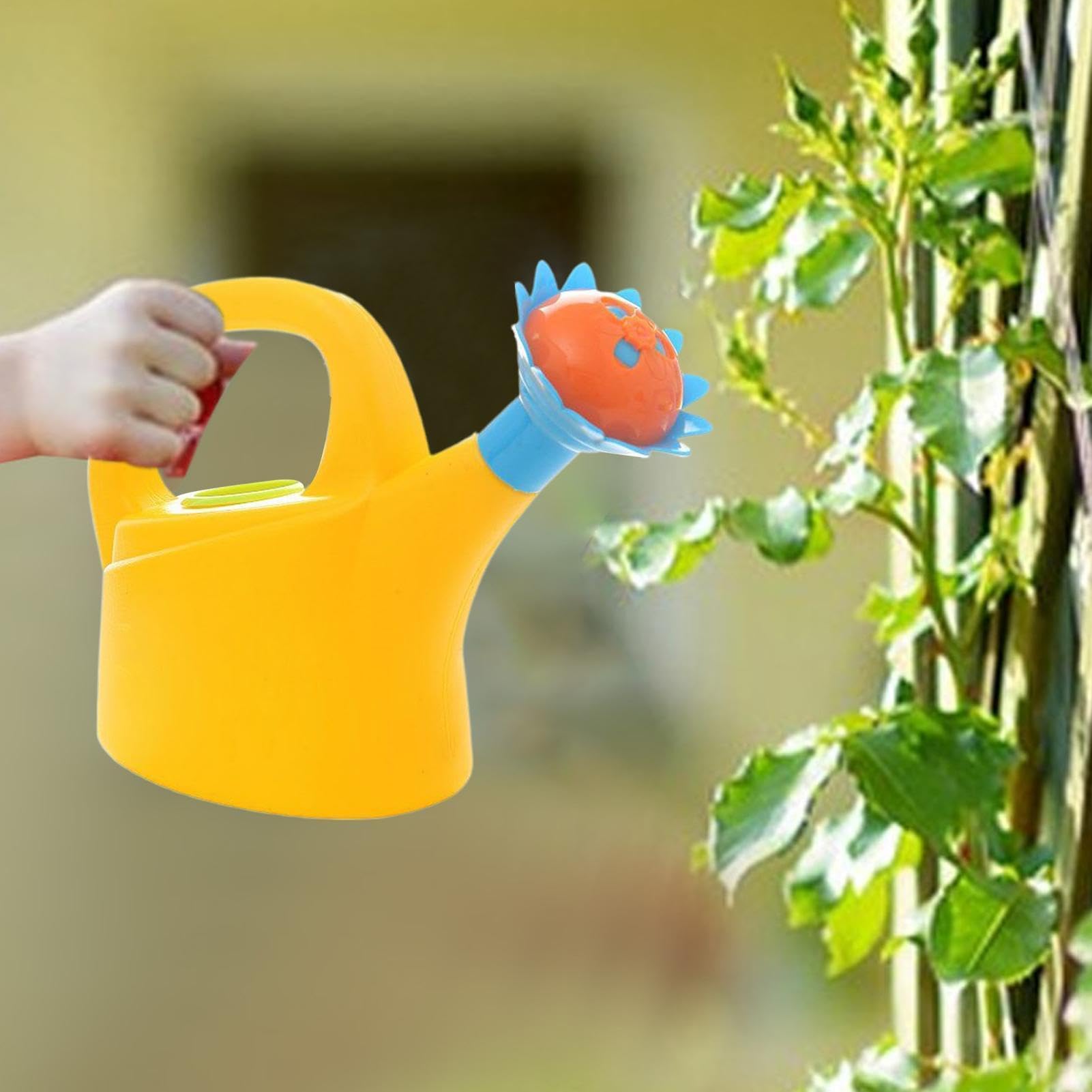 Bonita regadera infantil para jardín y balcón