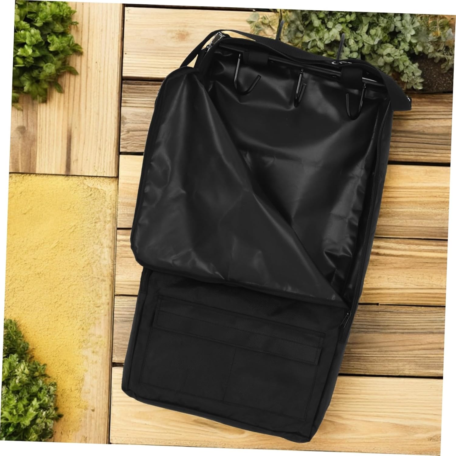 Versatile Horse Tack Storage Bag with Hooks Equestrian Organizer for Bridles Halters Grooming Tools Wear-Resistant Multi-Compartment Carry Bag for Riding Gear and Accessories