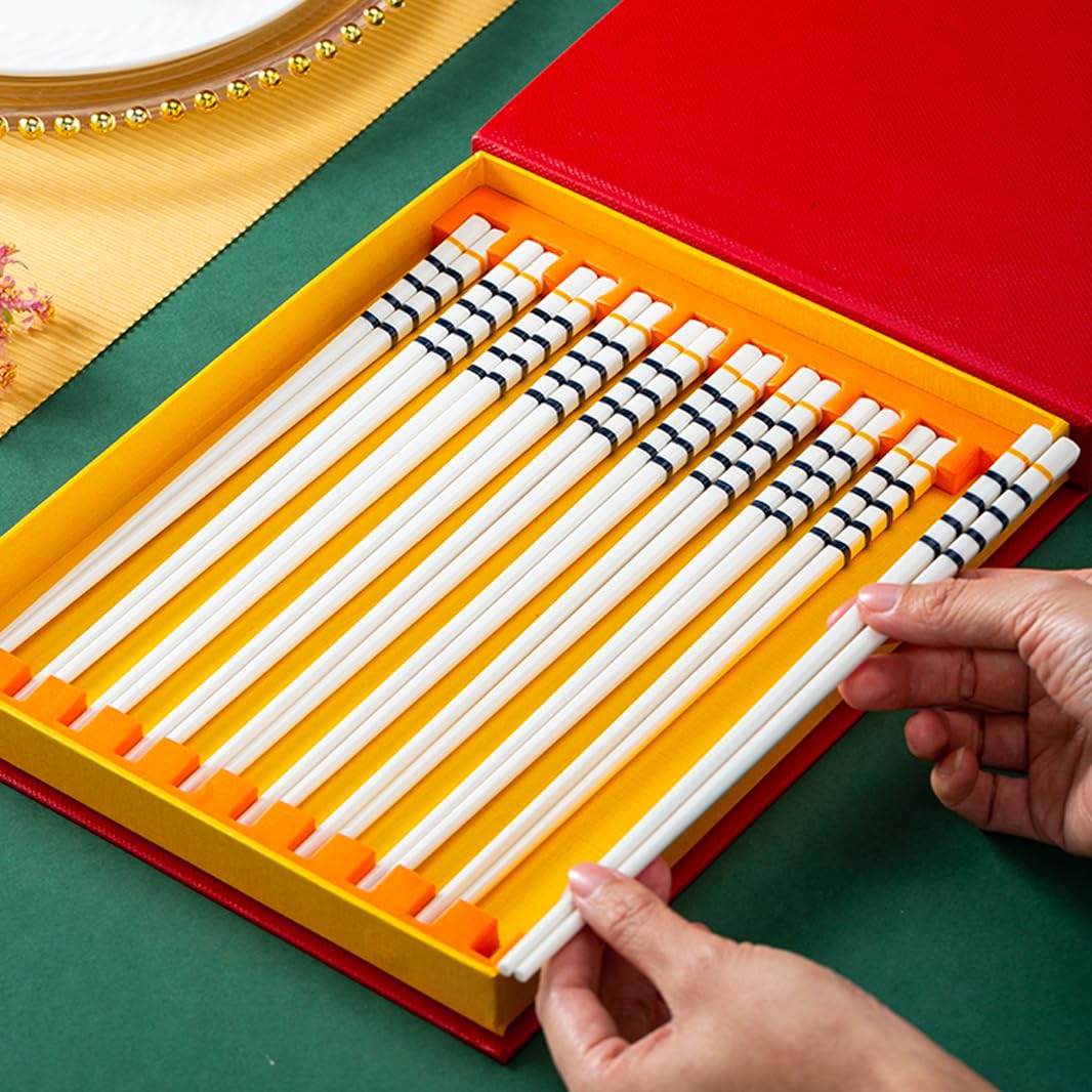 Baguettes, coffret cadeau de baguettes en porcelaine bleue japonaise, coffret cadeau de 10 paires de baguettes réutilisables de qualité supérieure avec étui, baguettes antidérapantes en céramique d'os