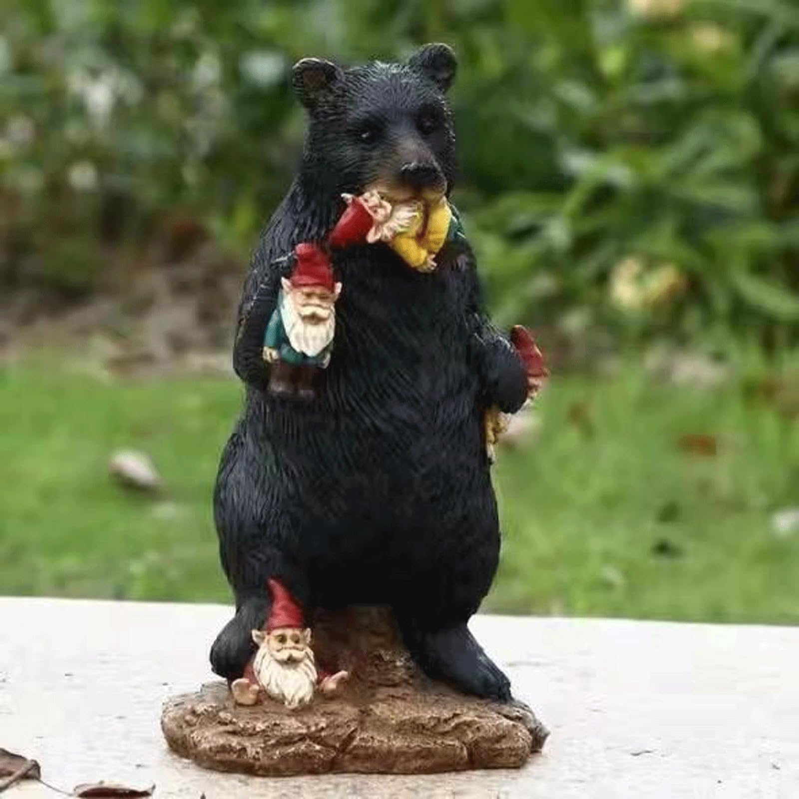 Decoraciones para exteriores para patio, oso negro, comiendo gnomos, esculturas divertidas, estatua de resina, adornos de resina para interiores y exteriores, jardín, patio, césped, patio