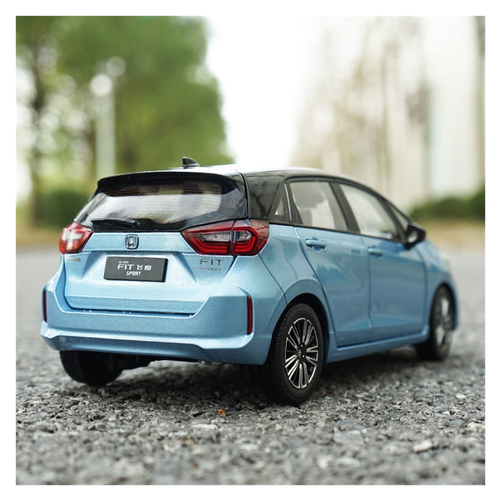 Amazon.co.jp: ミニカー スケールモデルカー 1:18 スケールホンダ