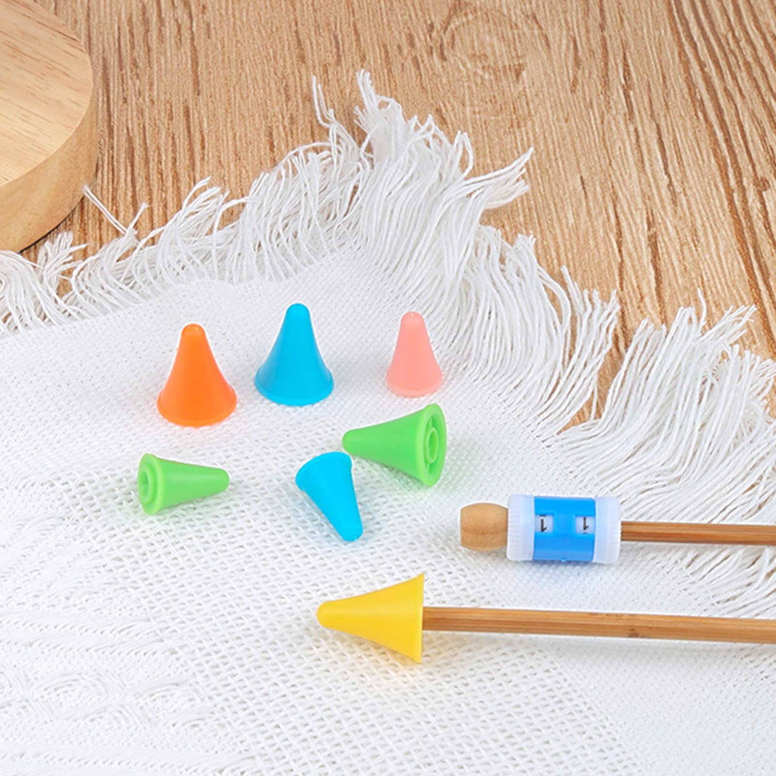 Ferma Maglie A Forma Di Fetta Di Anguria Per Ferri Da Maglia. Confezione Da 10 Puntali In Silicone Colorati. Accessori Simpatici Per Knitting.