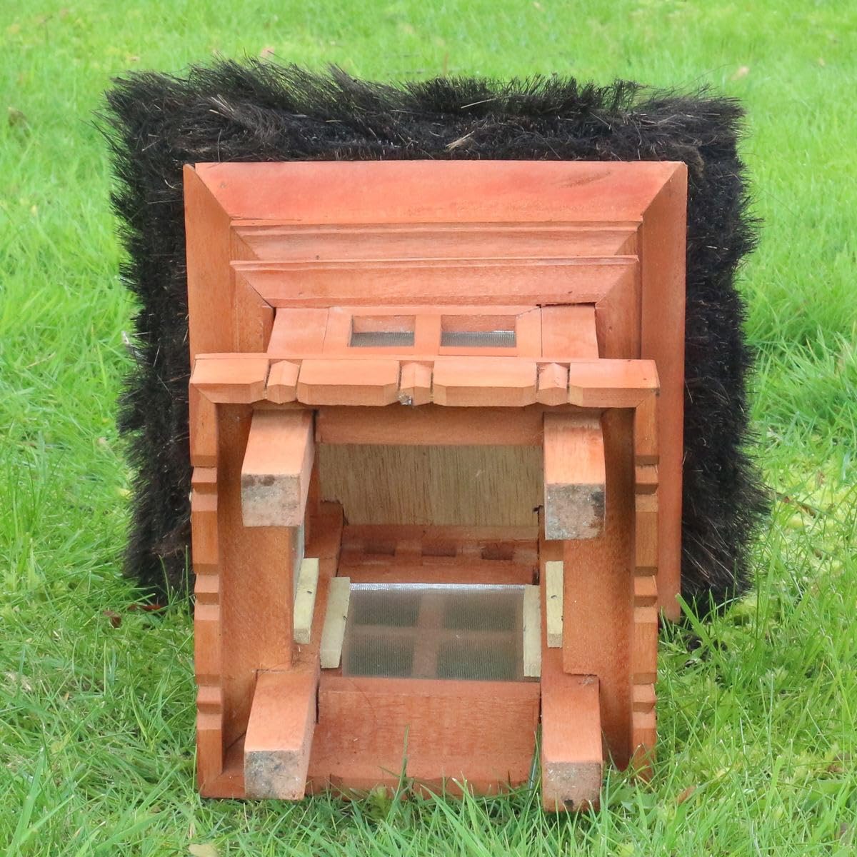 Traditionelle Bali Haus Pagode Asia asiatische Deko Holz Orient Zen Garten Kokusnussfaserdach Deko rot/orange klein