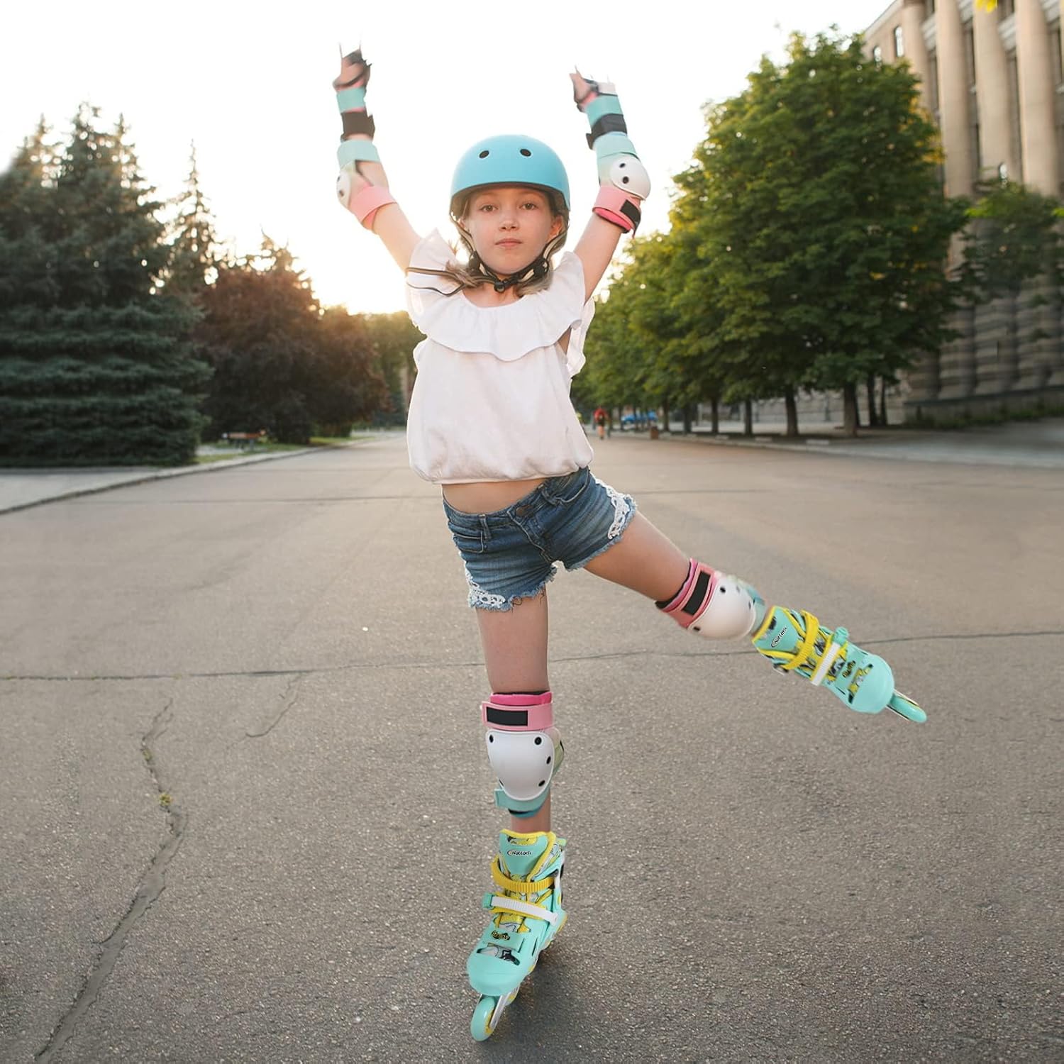 Nattork Inline Skates for Girls and Boys Kids, 4 Sizes Adjustable Inline Skates with Light up Wheels, Illuminating Beginner Roller Skates for Kids & Adult Youth