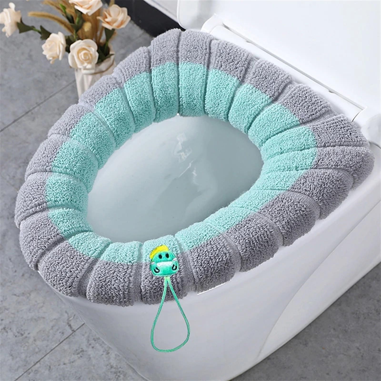 Fini le WC froid en hiver avec cette housse de siège de toilette douce forme O