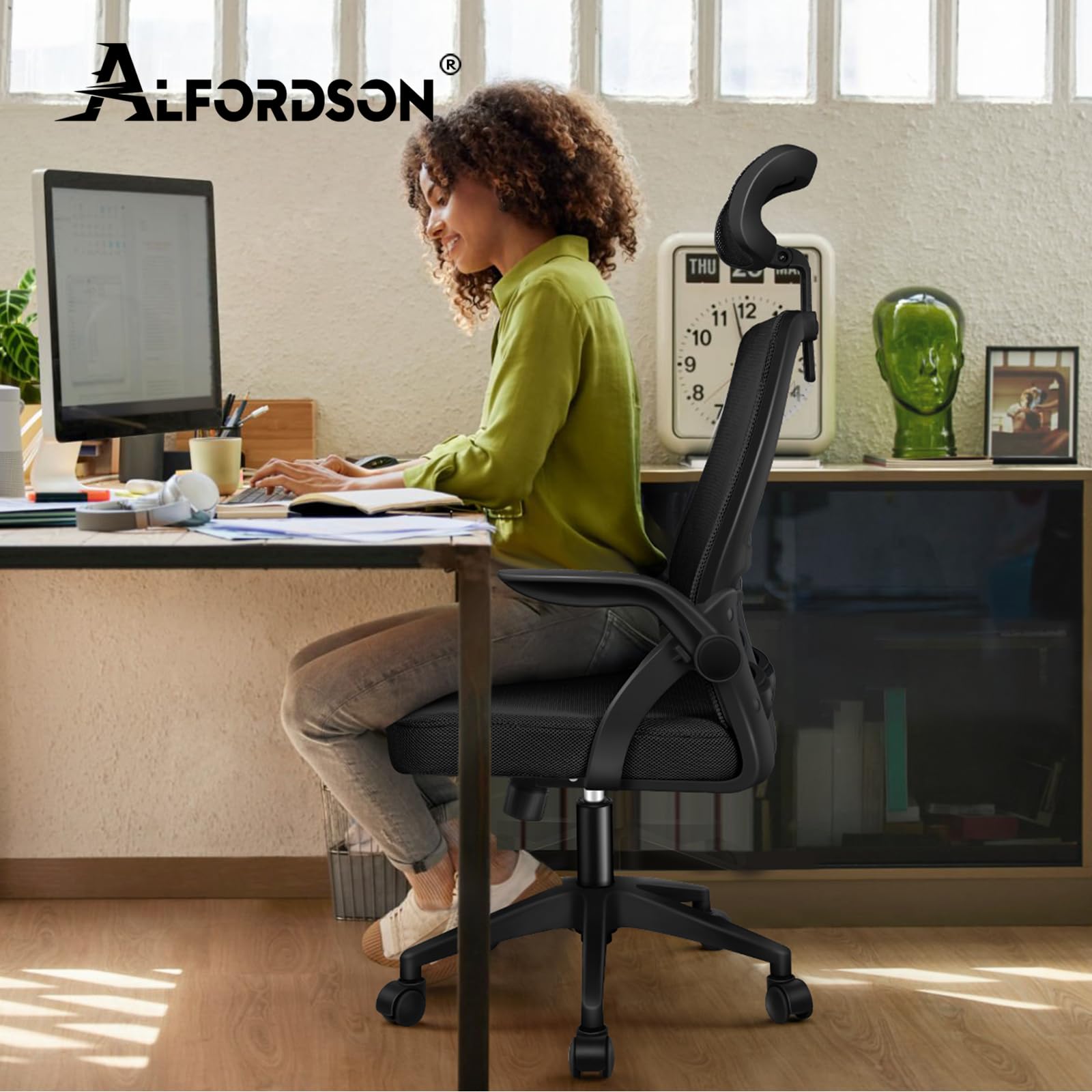 ALFORDSON Ergonomiczne krzesło biurowe, krzesło komputerowe z dynamicznym podparciem lędźwiowym, odchylane krzesło obrotowe ze składanym podłokietnikiem, czarne