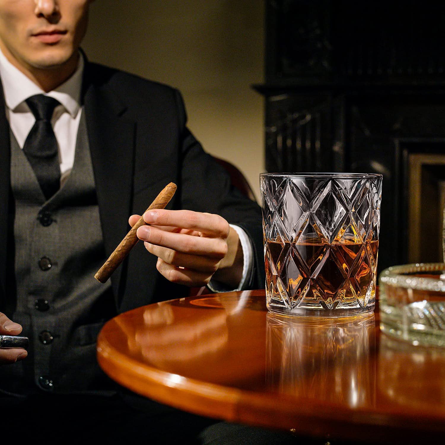 MZP Italian Premium Whiskey Glasses Set, Premium Chex Designed Whisky, Wine, Water & Juice Glasses, Cold-Drinks Glasses Set, 300ml, Pack of 6 Pieces.