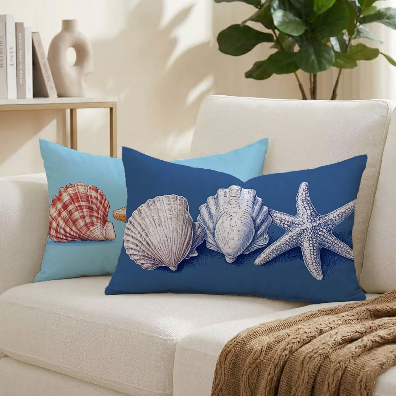 Coussins canapé décoratifs de jardin pour une terrasse d'été