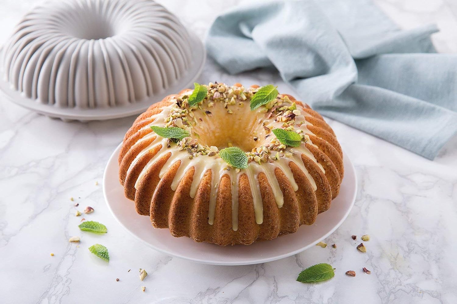 Silikomart Raggio Silicone Mold, Flexible Bundt Cake Pan with 3D Technology for Ribbed Detailing, Easily Unmolds, Oven, Microwave, Freezer and Dishwasher Safe, 51-3/4-Fluid Ounces