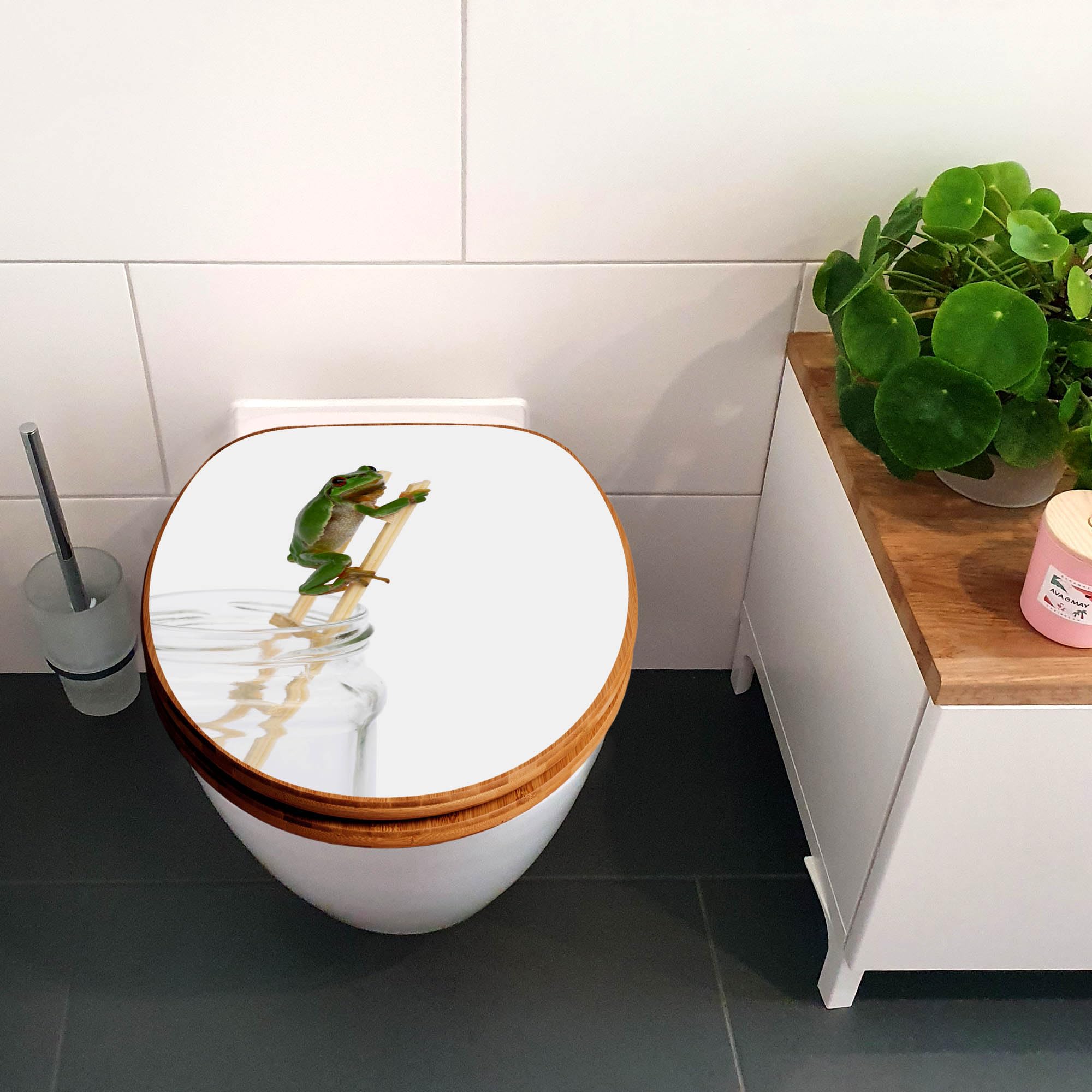 banjado Design WC Sitz Bambus Absenkautomatik 45,8x37,5cm - Toilettendeckel mit Absenkautomatik Holz - hochwertiger Bambus Klodeckel - WC-Sitz für gängigen Toiletten - Motiv Wetterfrosch