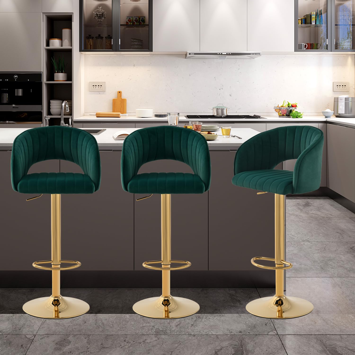 Juego de 2 taburetes de Bar de Terciopelo, Altura Regulable con Respaldo y reposabrazos, Giratorio 360°, Taburete de Cocina, Taburete para barbero, reposapiés Dorado, para Comedor, Isla de,Esmeralda