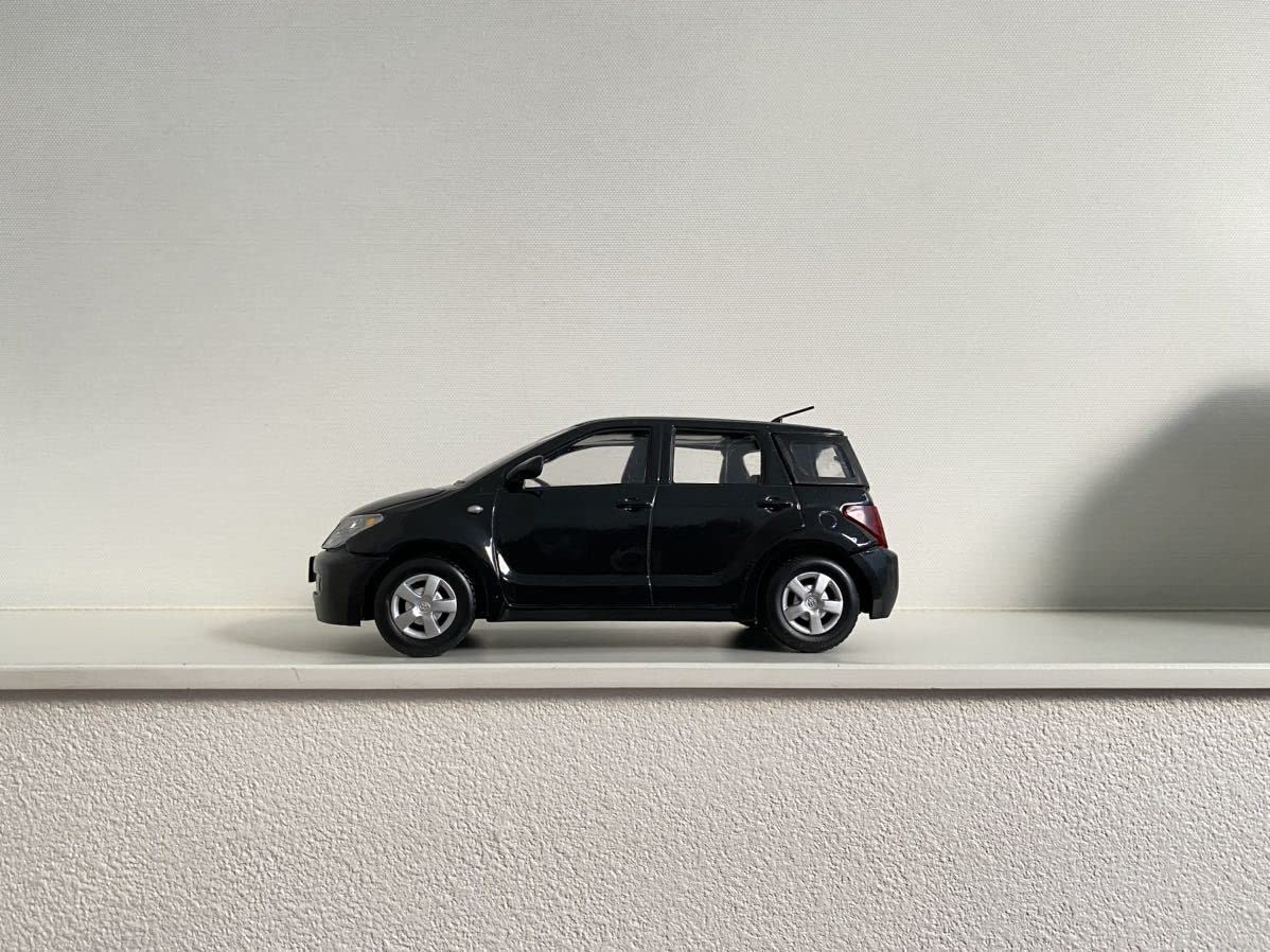 Amazon.co.jp: 初代イスト ist 1/24 カラーサンプル 色見本 ミニカー