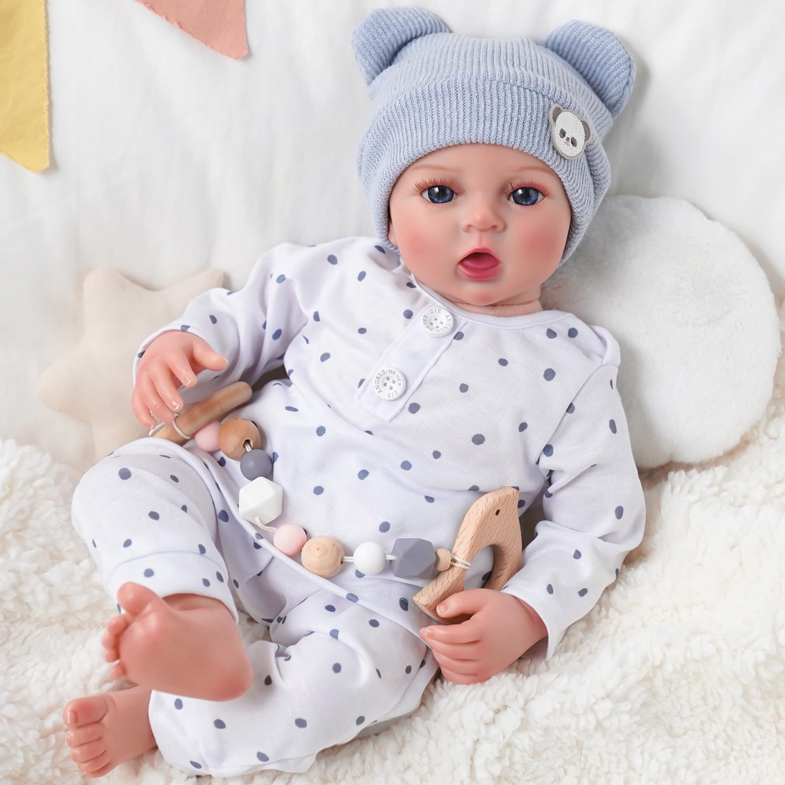 BABESIDE Bambole Reborn - 17 Pollici Bambola Realistica per Bambina - Occhi Azzurri - Corpo in Tessuto - Bambolotto Maschio Neonato con Vestiti e Accessori, Adatto a Bambine dai 3 Anni+