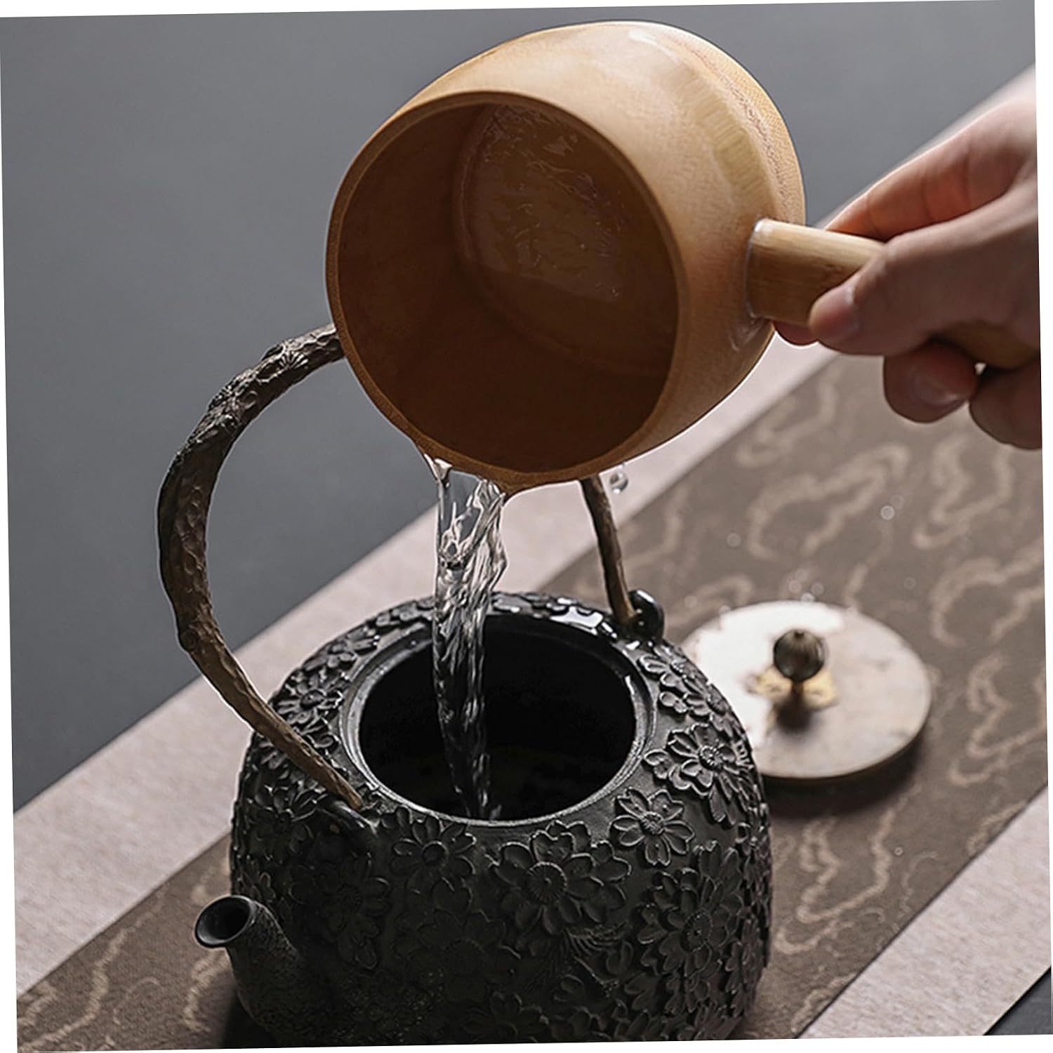 Hemoton 2pcs Kitchen Scoop Serving Ladle Long Handle for Watering Can Garden Tea Salt