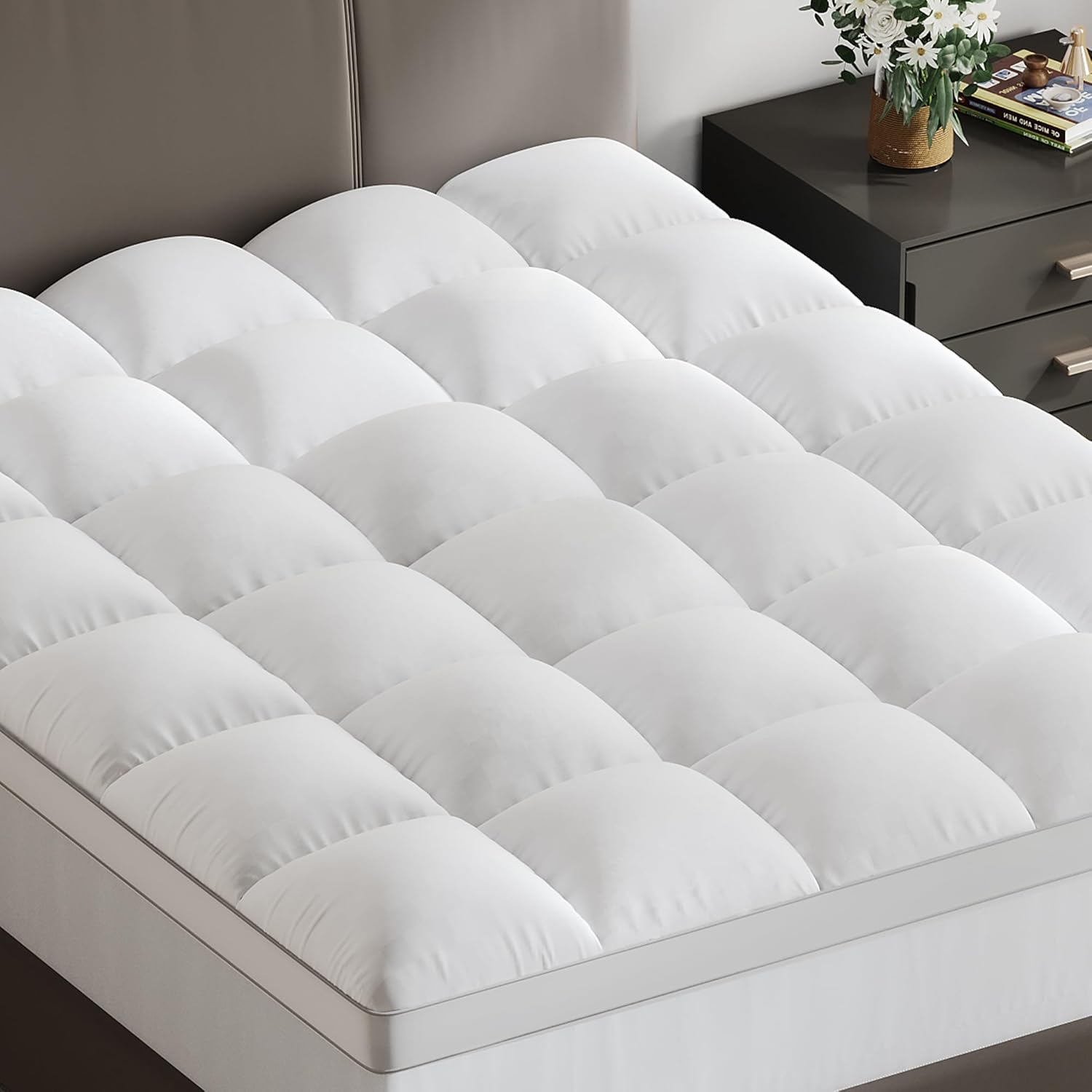 YITAHOME Mattress Pad Twin Thick Mattress Topper, Bedding Quilted Fitted Soft Mattresses Top, Cooling Breathable Fluffy Mattress Protector with 8-21 Inch Deep Pocket, White