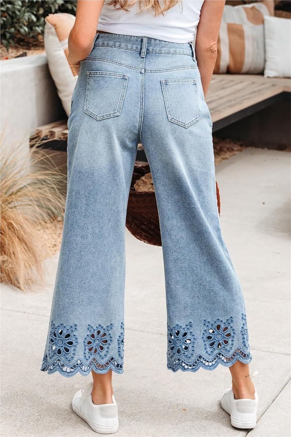 Women's High Waist Wide Leg Jeans Cropped Loose Fit Pants with Scalloped Embroidered Hem Casual Blue Denim