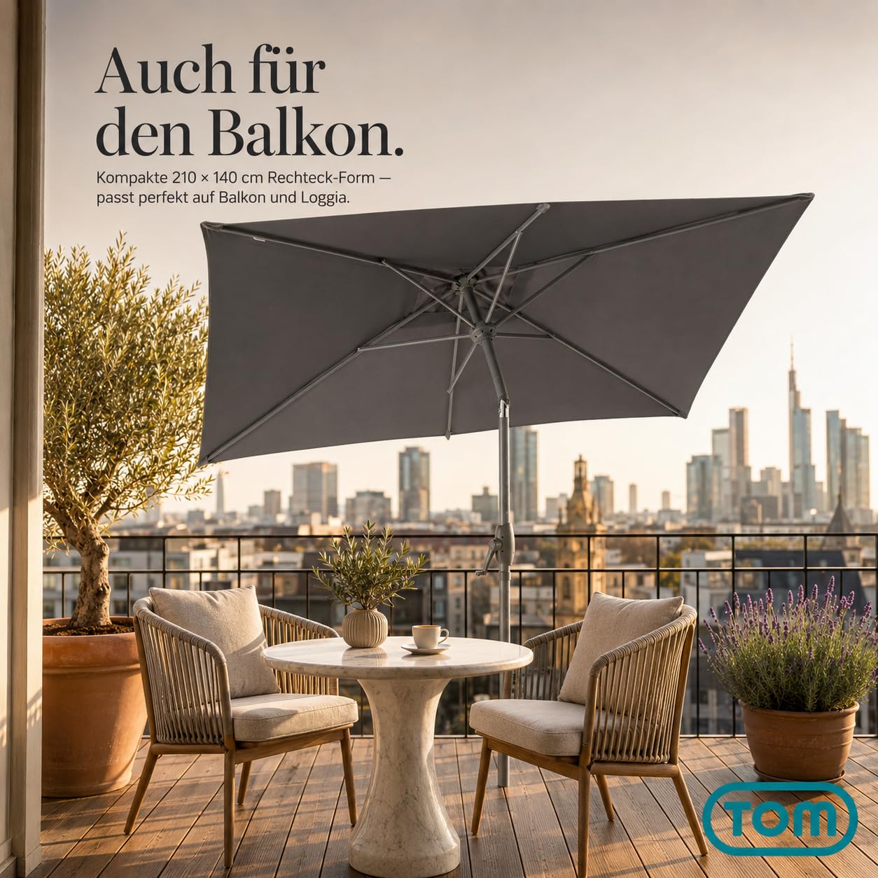 TOM rechteckiger Sonnenschirm mit Schutzhülle und Kurbel für Balkon, Garten & Terrasse – großer 140 x 210 cm Gartenschirm Schirm in Anthrazit oder Beige – 45° knickbar