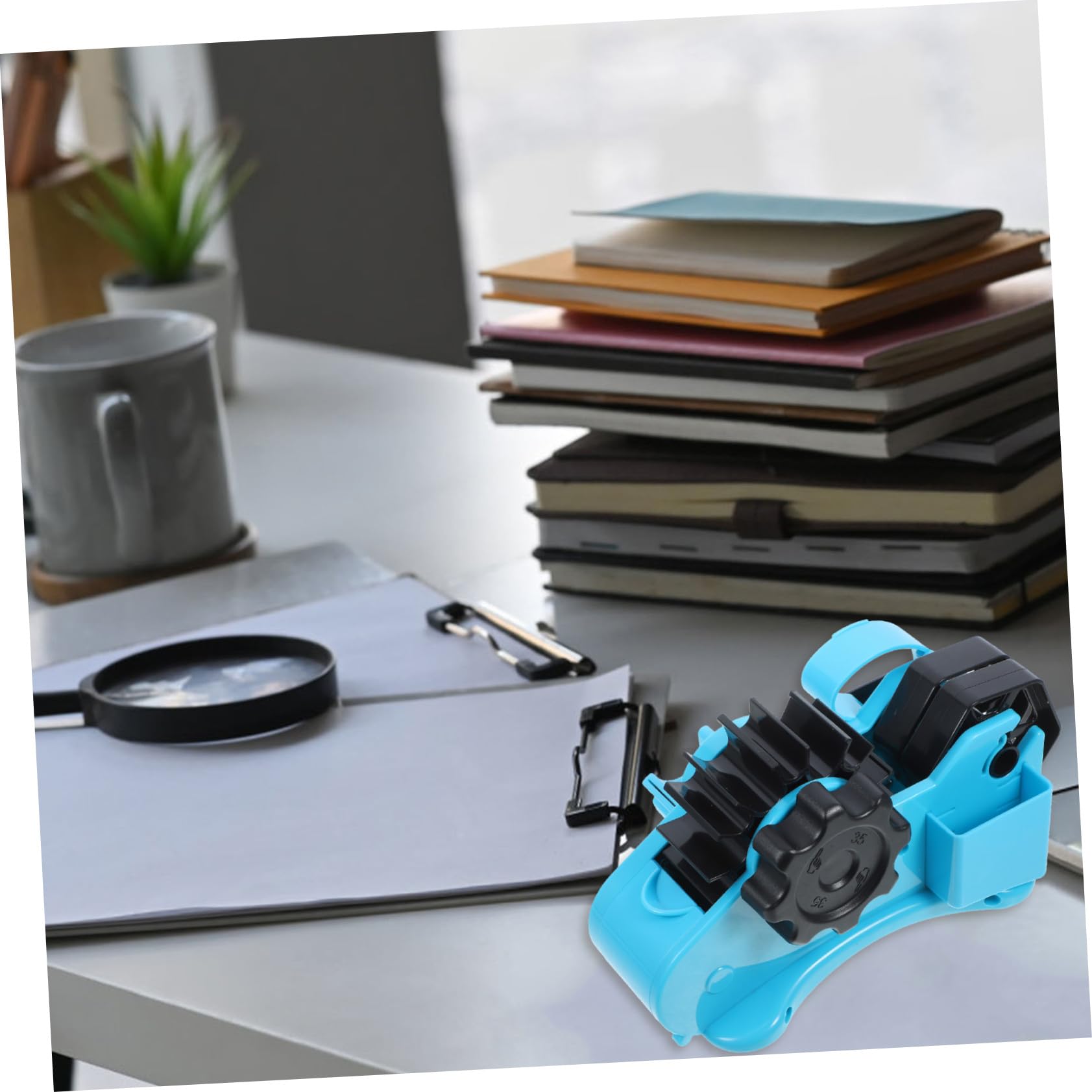 PLAFOPE Multifunktionaler Tape Dispenser Groß für Büro Schule und Zuhause Praktischer Klebebandhalter mit Leichtem Schneidesystem Stabiler Klebebandabroller in Elegantem Blau Vielseitiger
