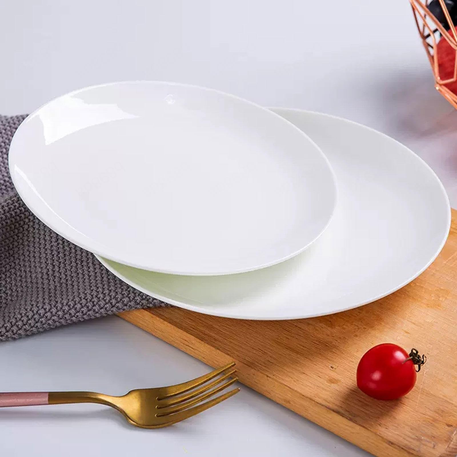 Białe talerze obiadowe, zestaw 6 sztuk, zestaw naczyń, talerze ceramiczne, porcelanowe naczynia do serwowania sałatek do kuchni, odporne na zarysowania, nadają się do kuchenki mikrofalowej, piekarnika i zmywarki, 15 cm