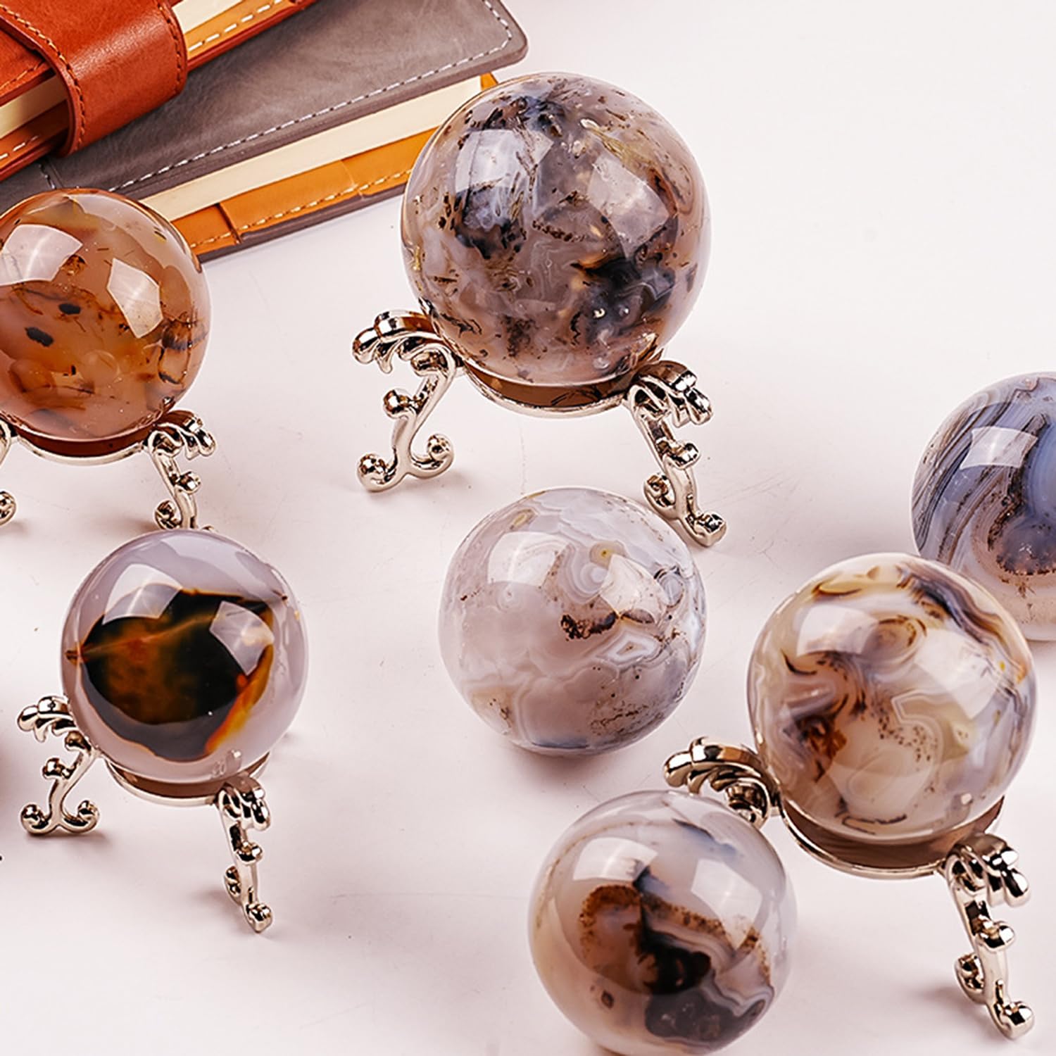 Natürliche Achat-Edelsteinkugel, Ozean-Chalcedon-Kristallkugel-Ornament