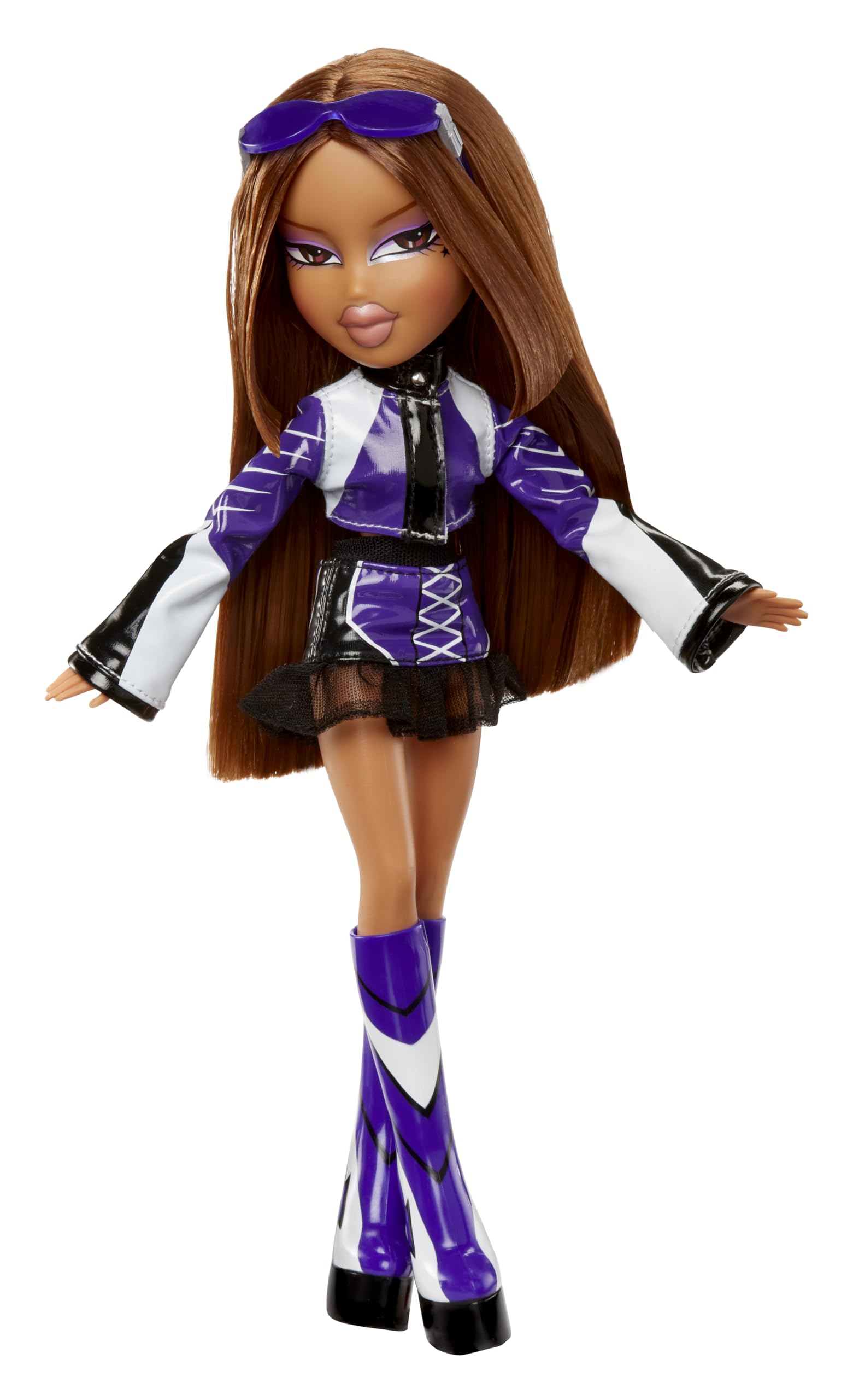 ブラッツドールズ(ヤスミン) Amazon.com: Bratz Scorchin' Yasmin Fashion Doll with Accessories