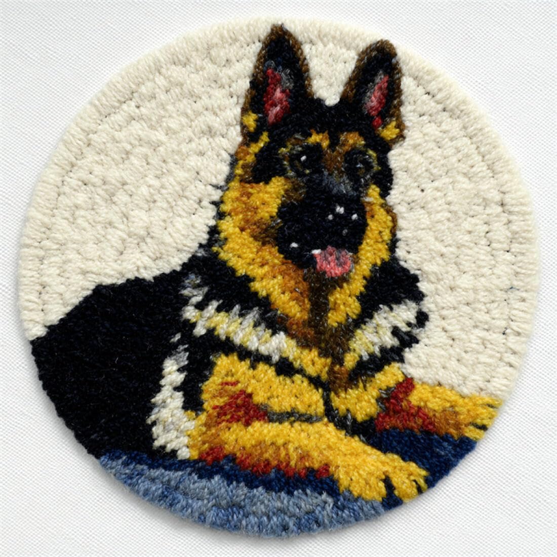 Rqwybcaxn DIY Rug Latch Hook Kits for Teens Animal Needlework Kit German Shepherd Portrait 80x80cm Round Tapestry with Crochet Hook Study Craft Gift