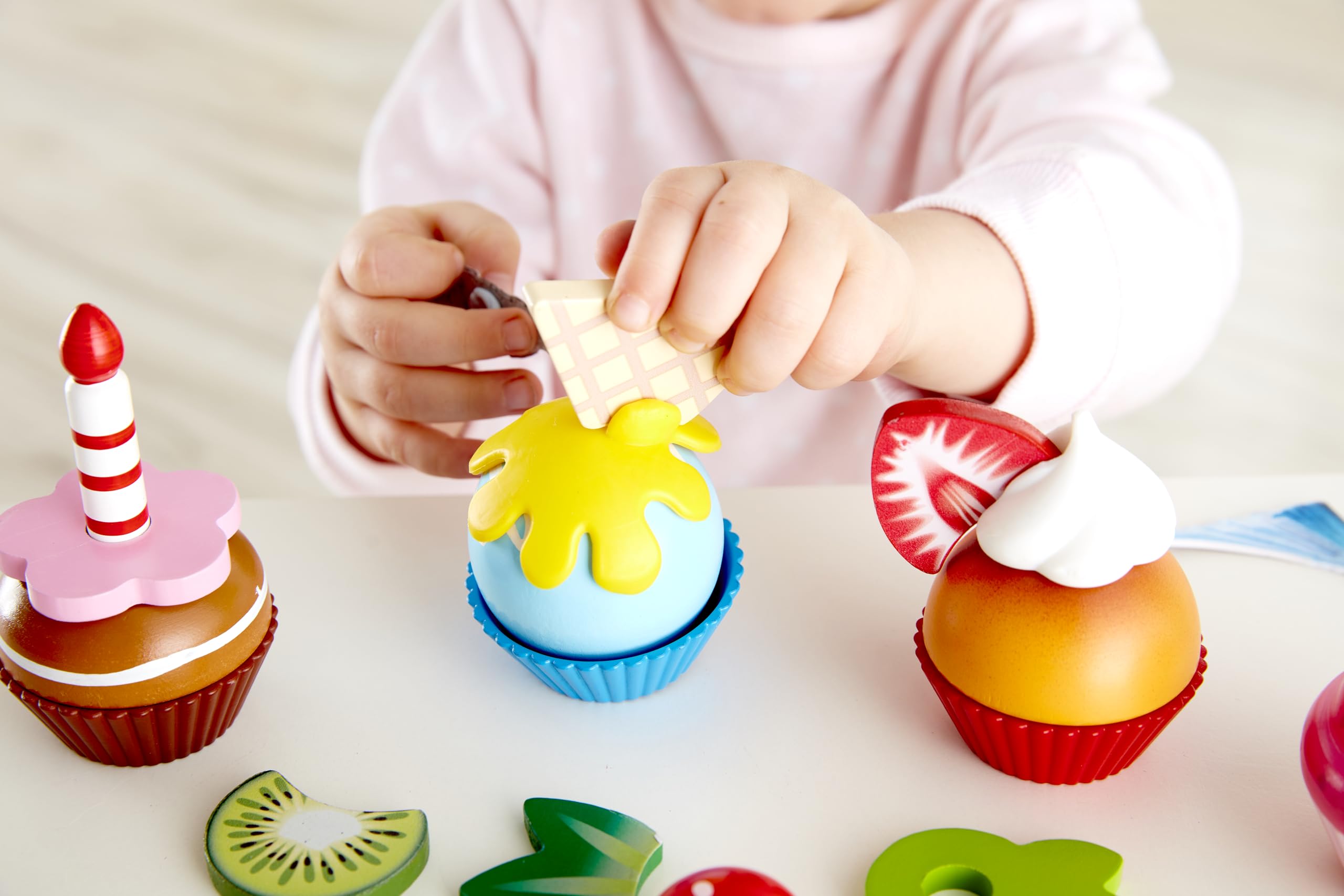Amazon | Hape(ハペ) カップケーキ E3157 | 食べ物 | おもちゃ