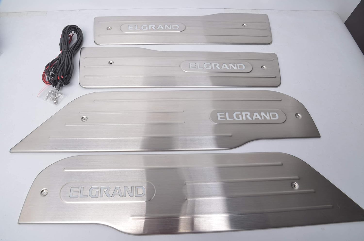 小売業者 日産 E52エルグランド キッキングプレート スカッフプレート