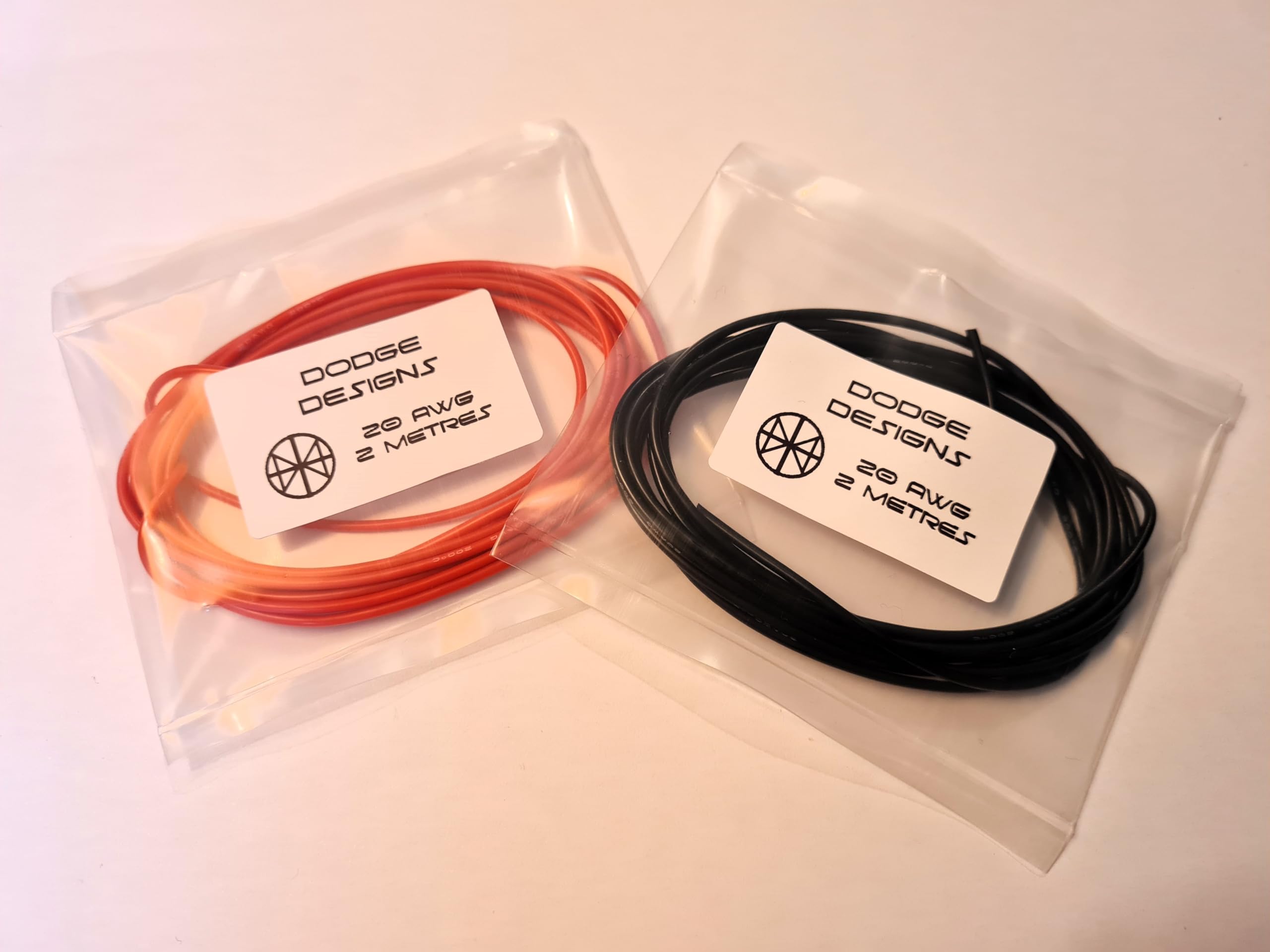 20 AWG 0.5mm² Silicone Electrical Wire - 20 Gauge Soft and Flexible Cable [CUT TO SIZE] Low Impedance, High Temperature Resistance Tinned Copper Wire Solder Quickly DIY (2m Black + 2m Red)