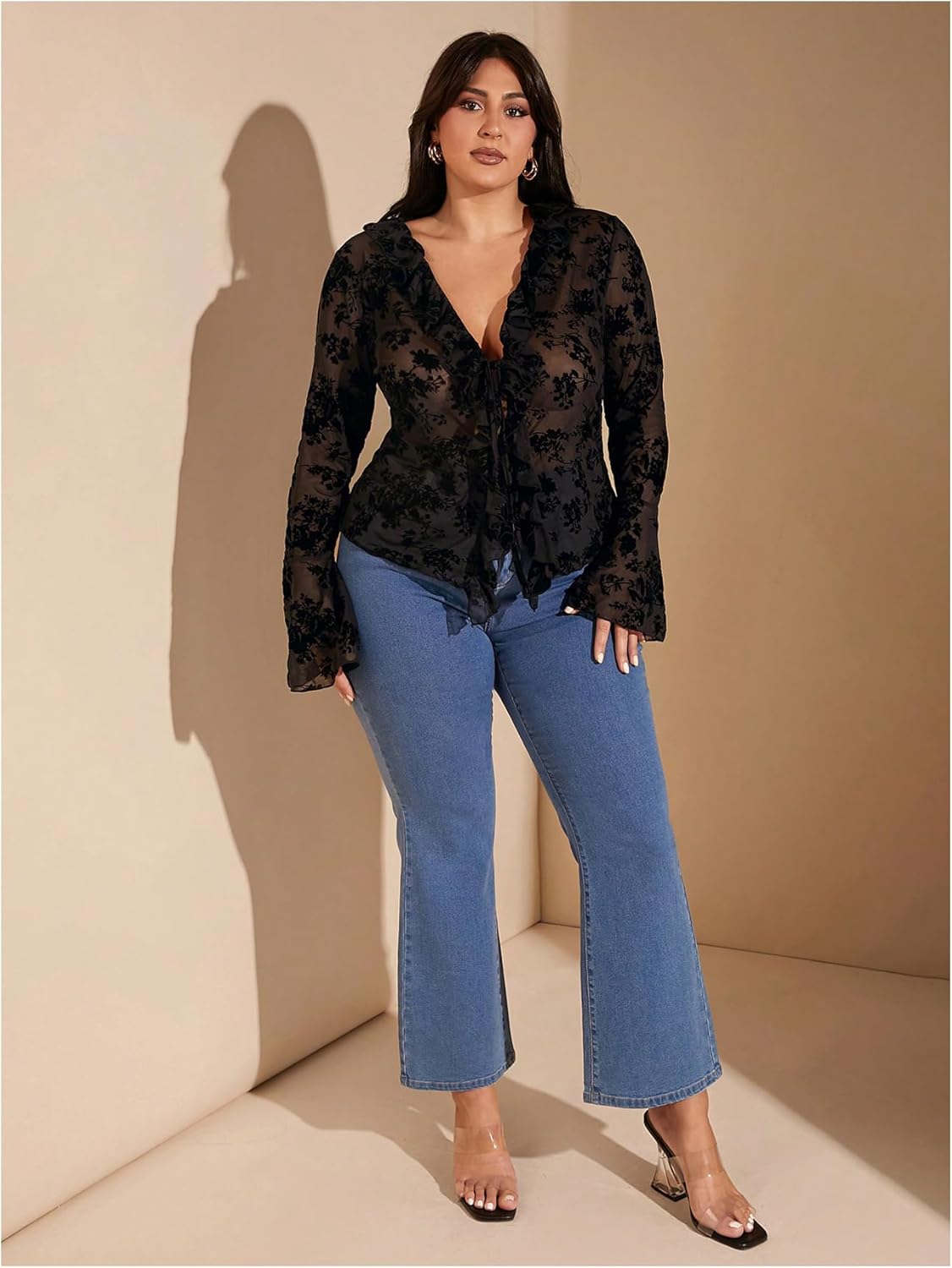 WDIRARA Women's Plus Size Floral Lace Sheer T Shirt Tie Front Long Bell Sleeve Tee Going Out Tops - Image 4