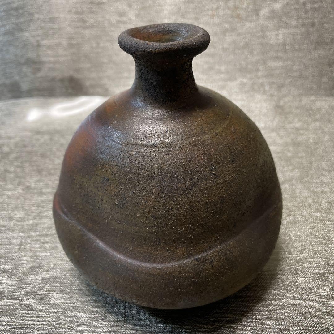 Amazon.co.jp: 備前焼 焼き締め徳利 斉藤隆 作 : ホーム＆キッチン