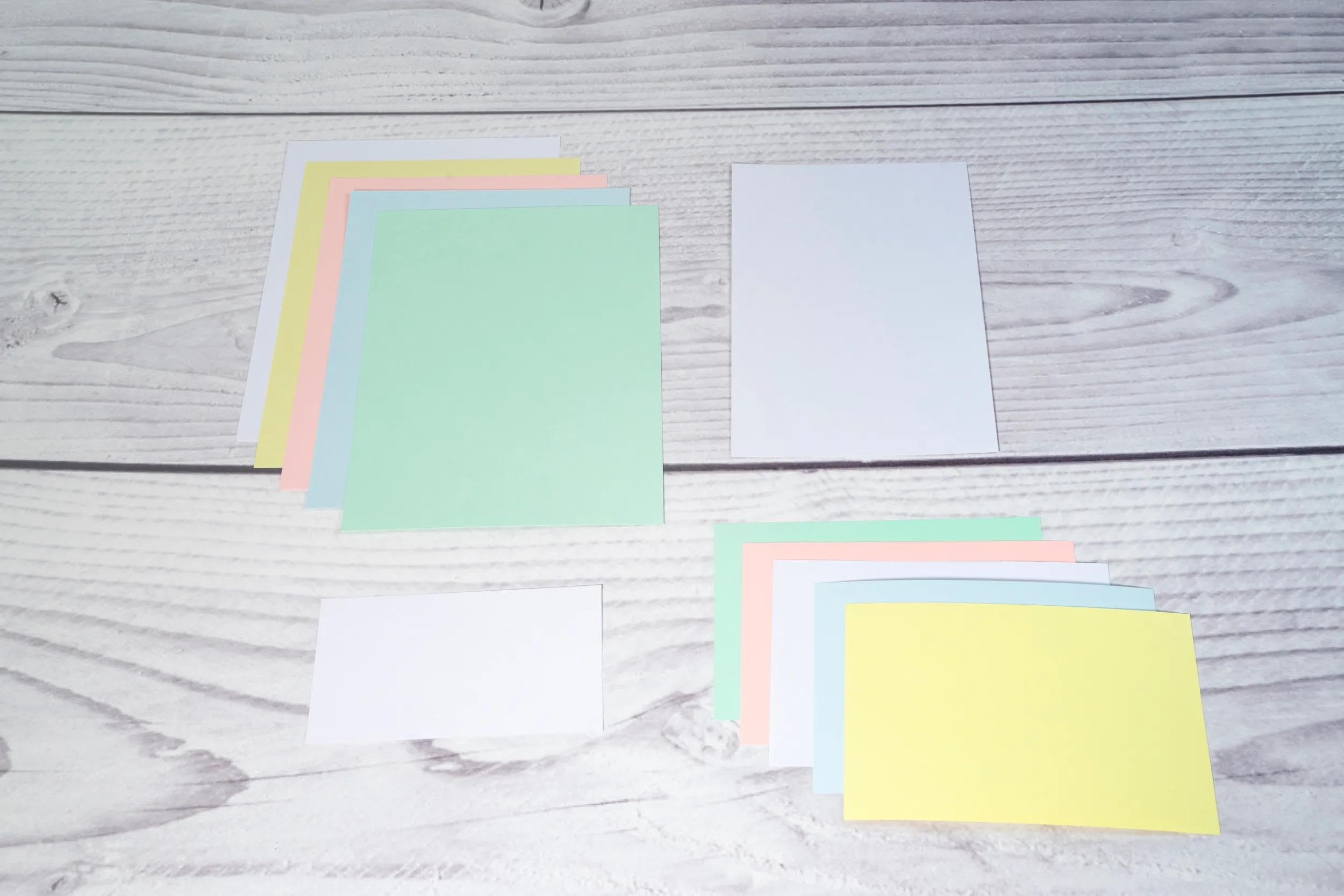 100 Cartoncini Colorati A6 A Quadretti - Assortimento 5 Colori 170g/m² - Foto 4