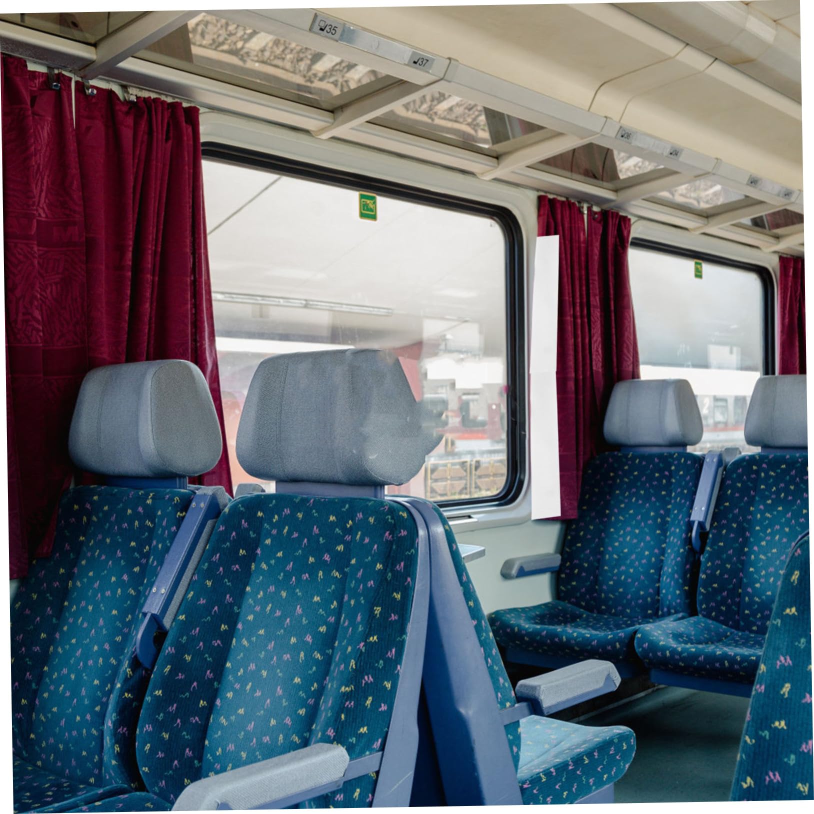 Nastro Adesivo a Strappo Bianco 25m, Set da 1, per Fissaggio | Nailon e Blend di Poliestere, Uso Versatile per Schermi e Tende, Design Autoadesivo Forte Tenuta