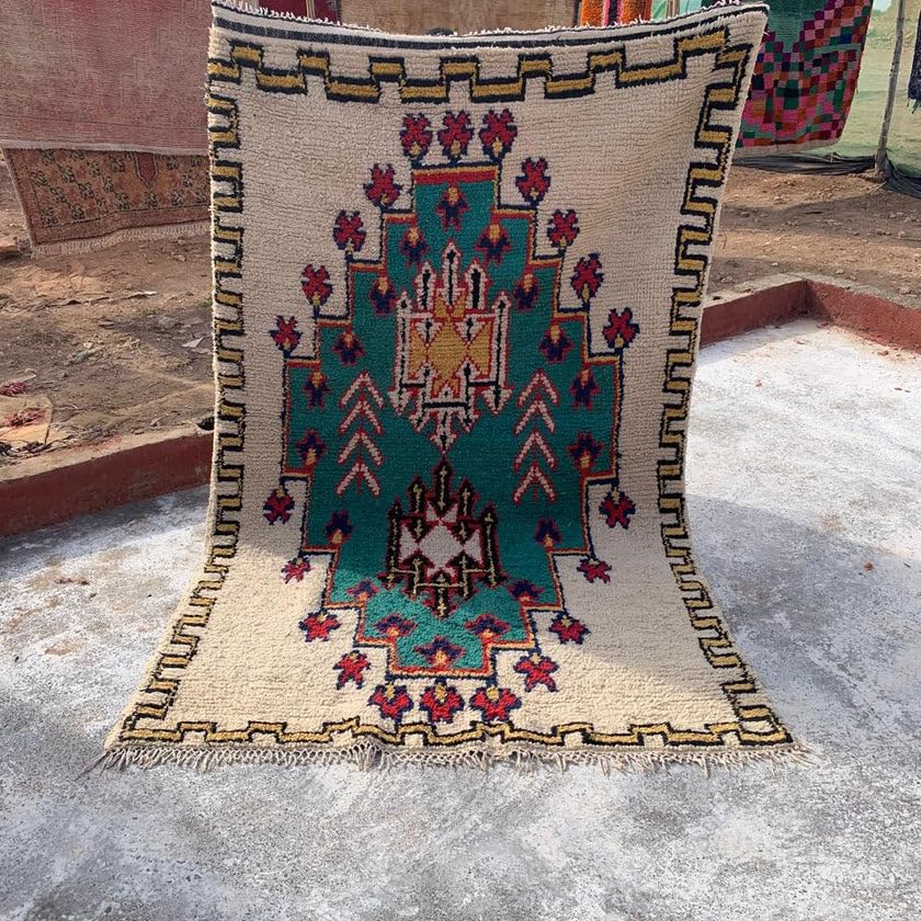 Générique Tifinagh Shop - Tapis Berbère Boujaad Authentique - Fait Main en Laine – 224 x 145 cm – Tapis Marocain Artisanal du Maroc