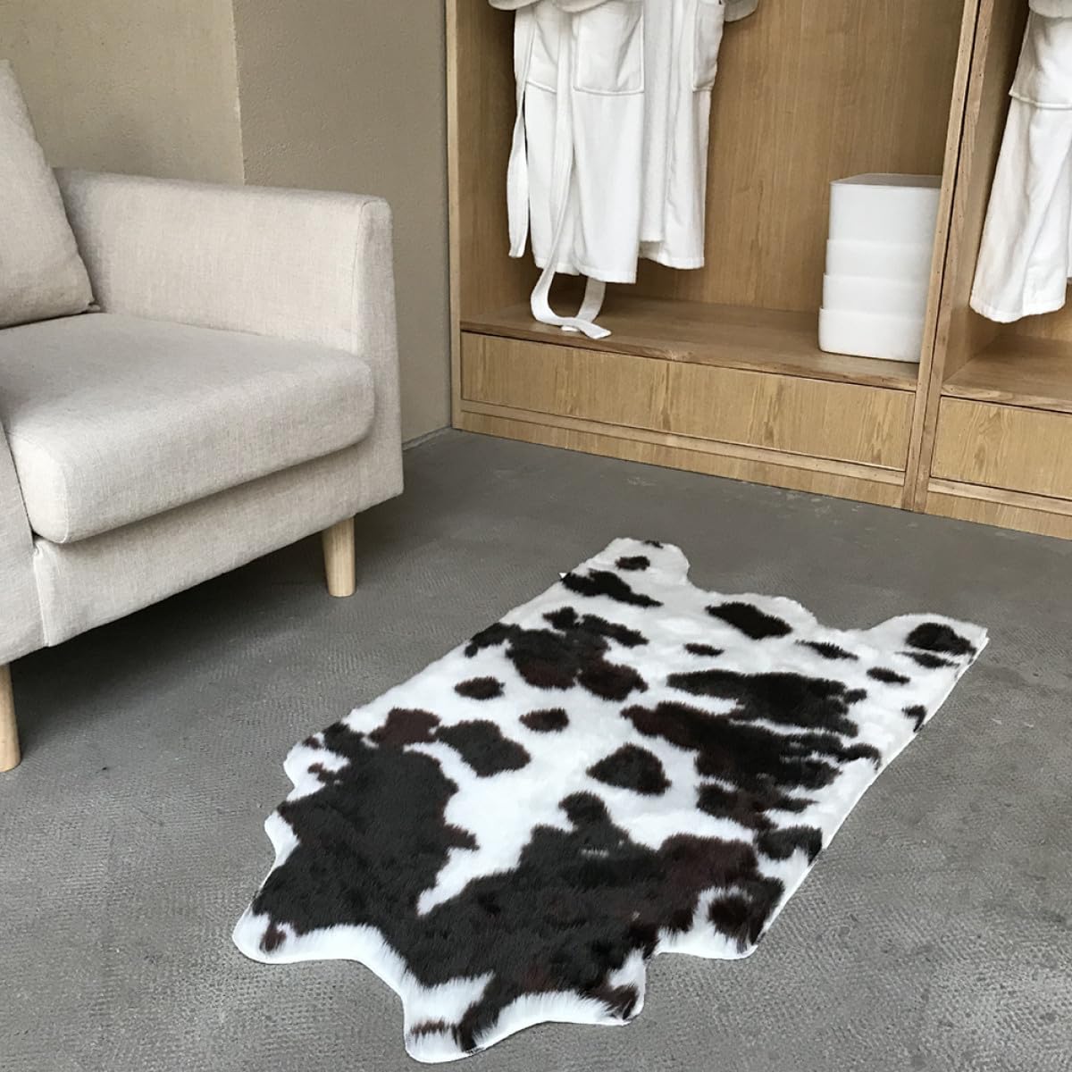 Alfombra Absorbente Estampado de Vaca de Acrílico, Antideslizante y Fácil de Limpiar, Adecuado para Baño y Sala de Estar Diseño Creativo y Elegante
