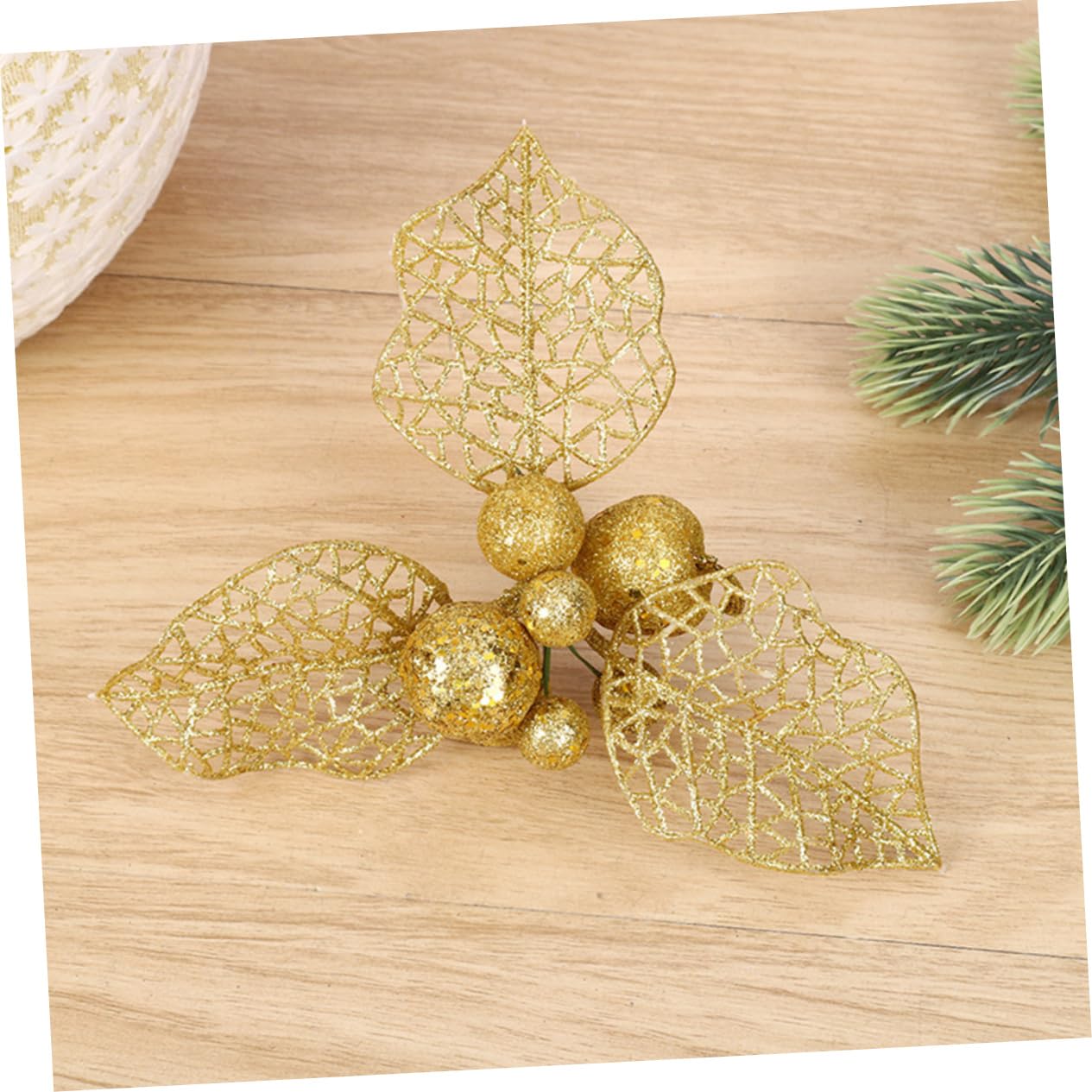 Cabilock 50 Pcs Decoraciones De Navidad Flores Artificiales De Poinsettia De Navidad Adornos Navideños Cono De Pino para Arreglo Navideño Decoración Hogareña Flor Falsa El Plastico