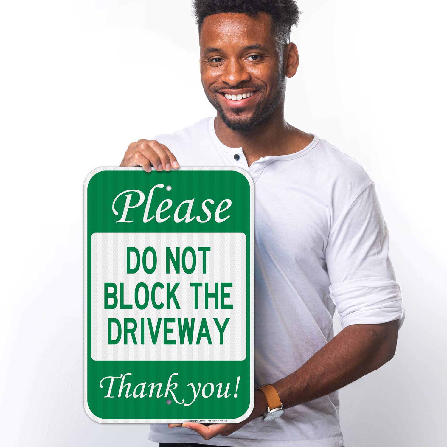 Do Not Block The Driveway Sign, No Parking Sign, 12x18 Inches, 3M EGP Reflective .063 Aluminum, Fade Resistant, Indoor/Outdoor Use, Made in USA