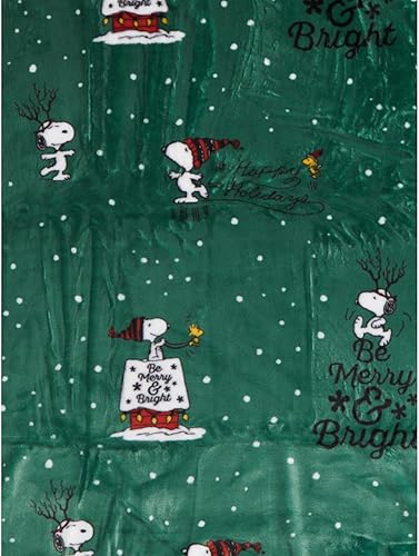 Miniatura 2 de Berkshire Blanket & Home Co Peanuts Gang - Manta de terciopelo suave de felpa navideña (50 x 70 pulgadas, verde)
